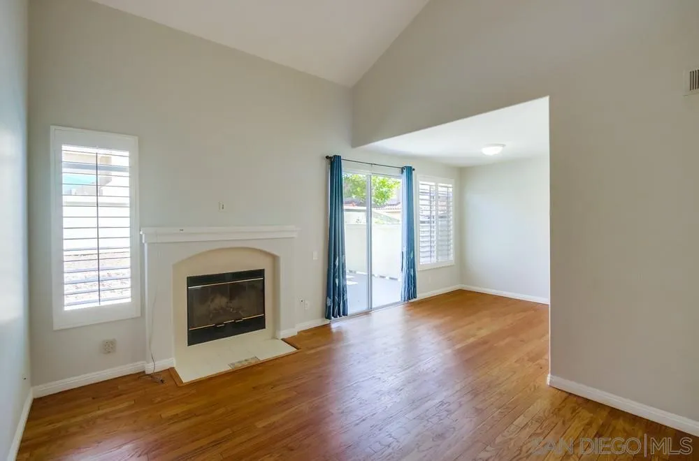 Photo #5: 250034345 Listing 