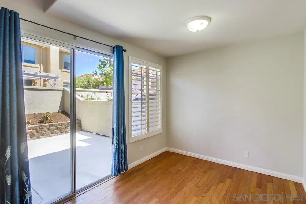 Photo #11: 250034345 Listing: Photo #11
