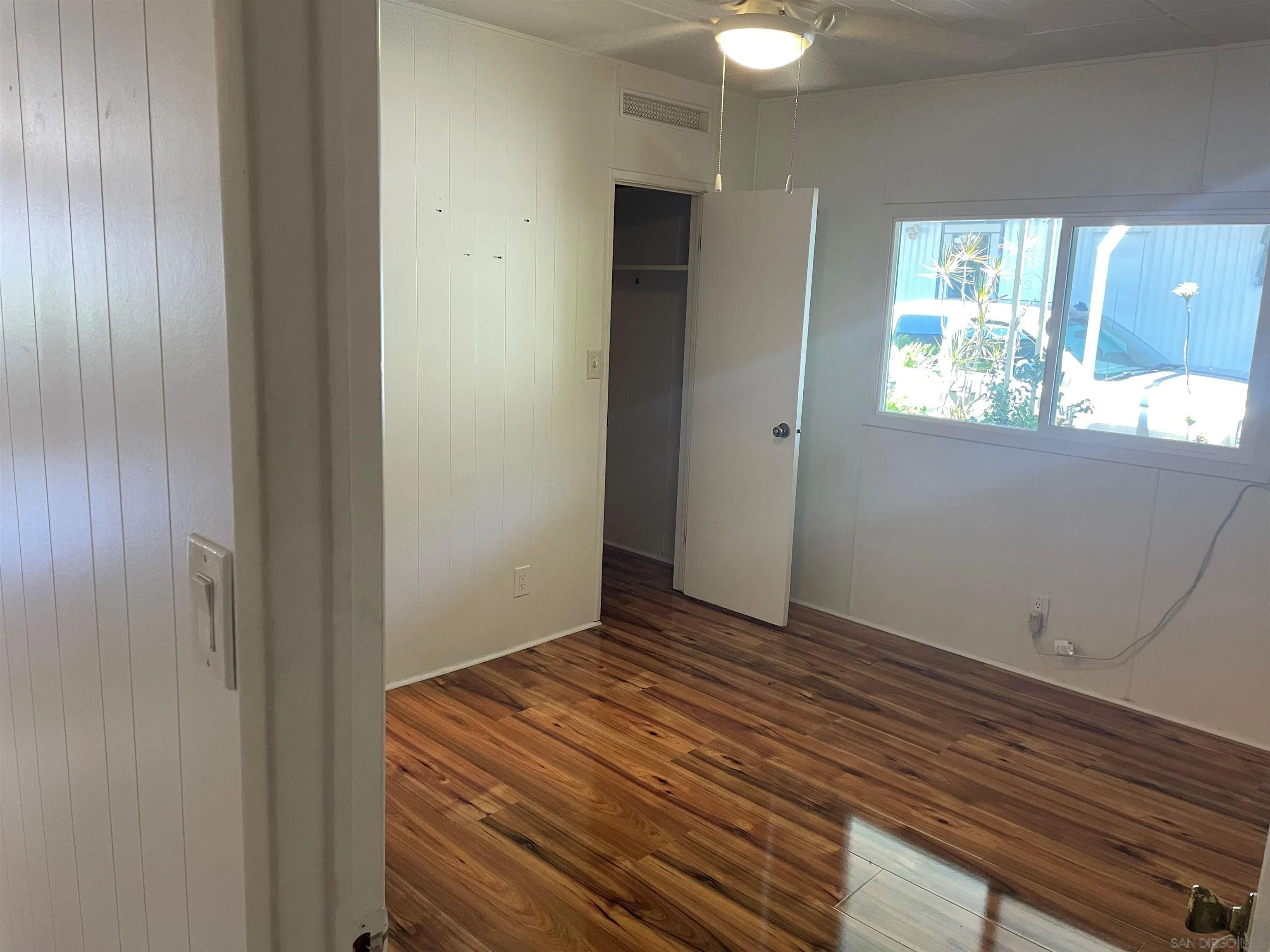 https://cdn.realtyfeed.com/cdn/127/250034352/78085904d764c244dcadc5b1480b6607.webp