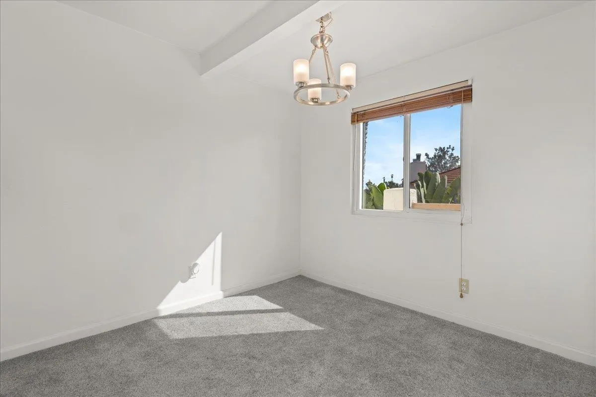https://cdn.realtyfeed.com/cdn/127/250034355/37417a72d0ec488f5e70c7448dd976b2.webp