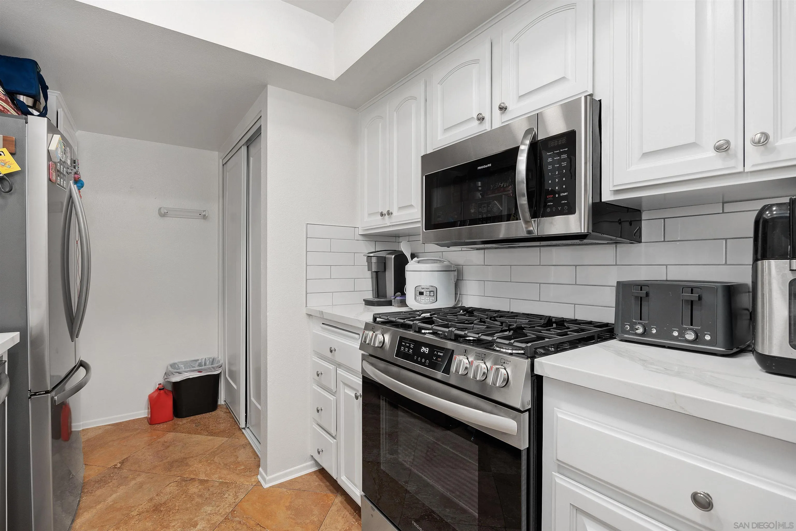 Photo #17: 250034355 Listing: Photo #17