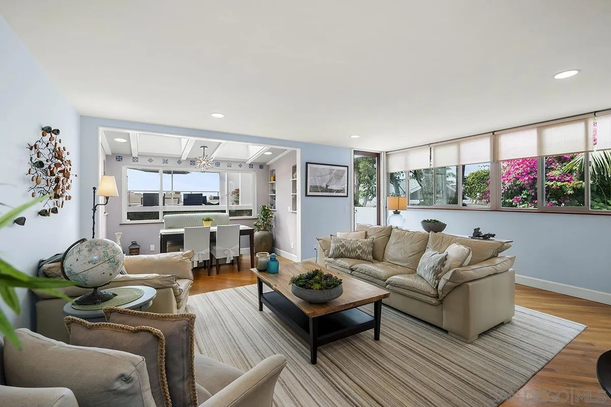 https://cdn.realtyfeed.com/cdn/127/250034356/793957f9b3e3dc5f07f9219c1589a186.webp