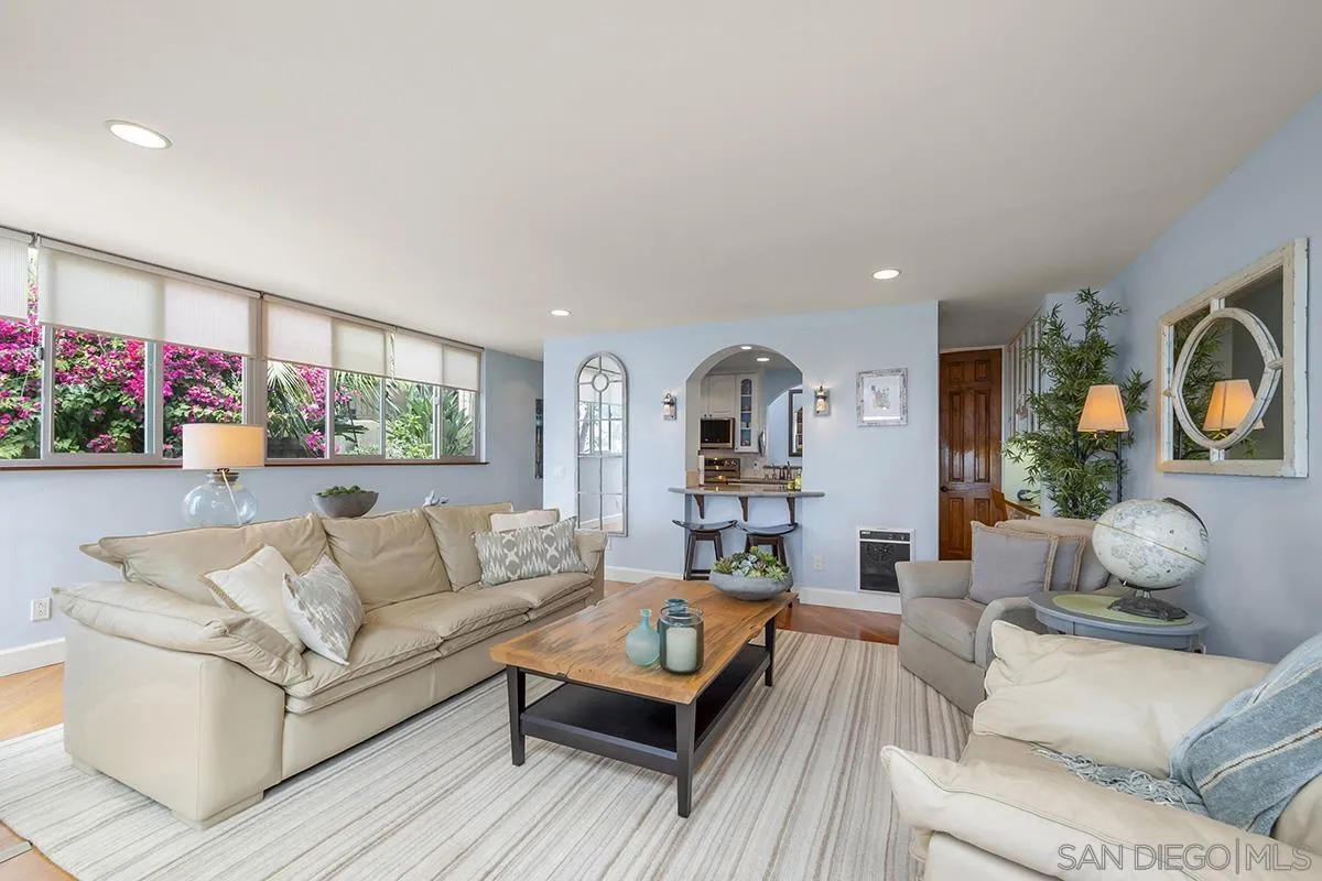 Photo #6: 250034356 Listing 
