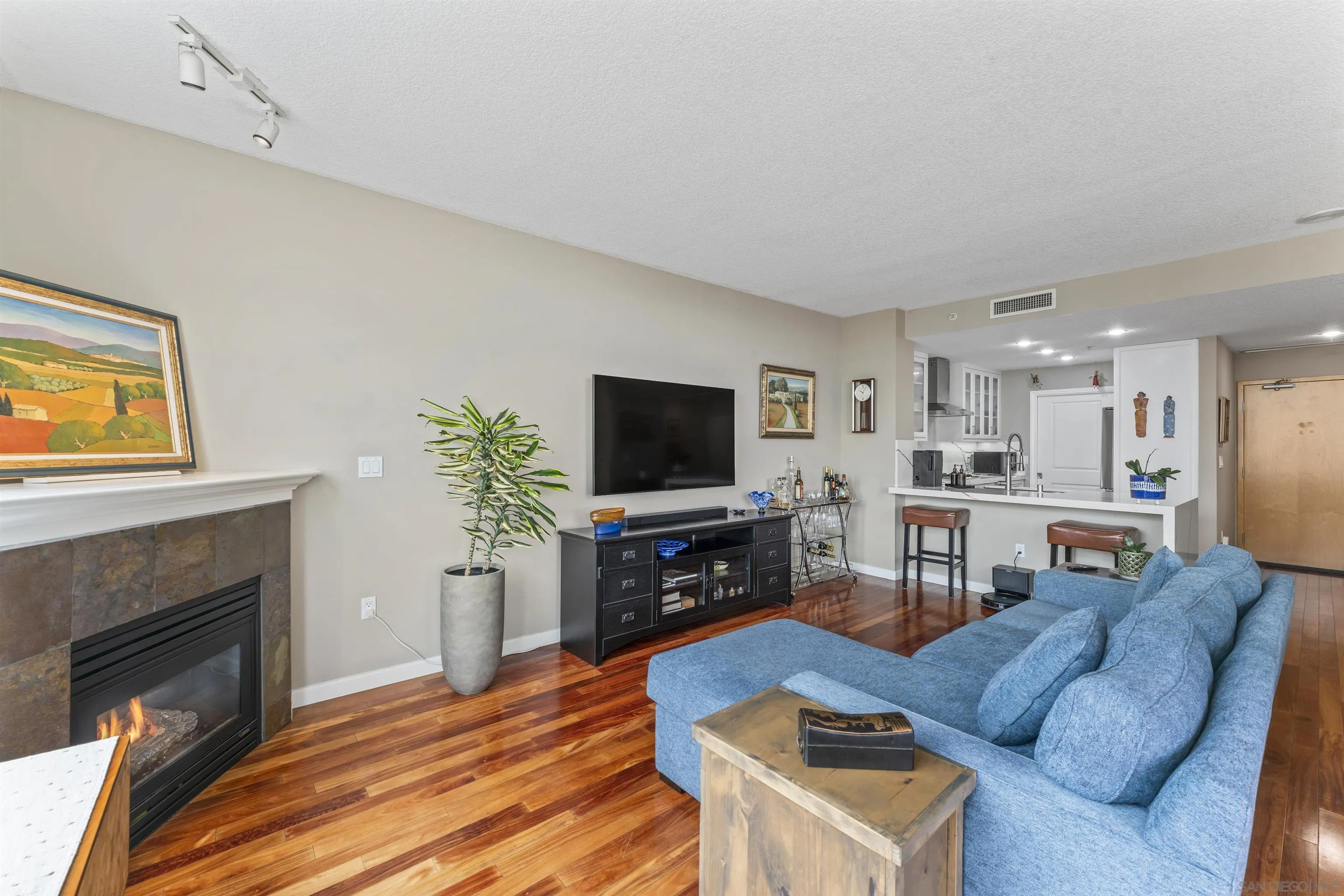 Photo #6: 250034357 Listing 