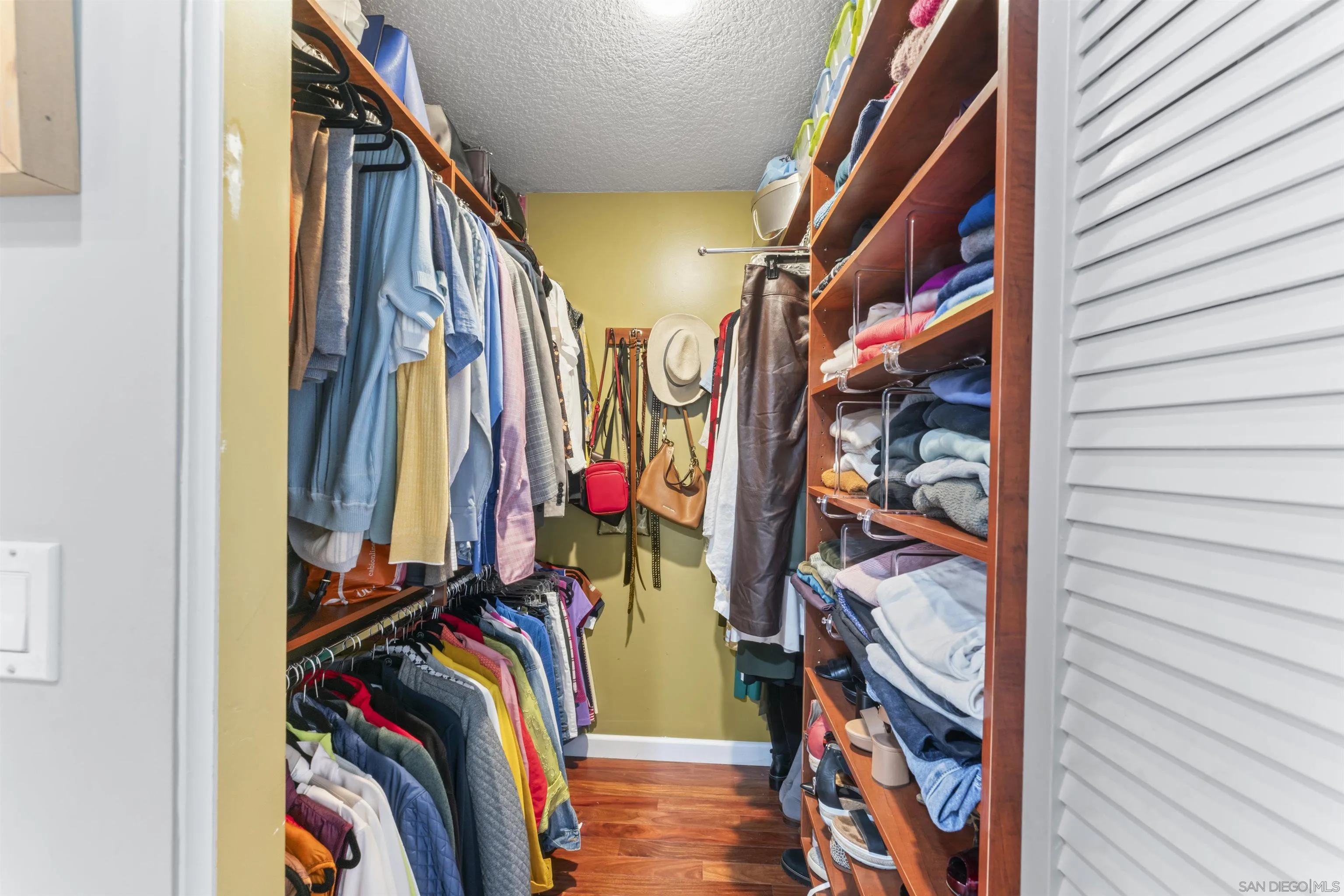 Photo #27: 250034357 Listing: Photo #27