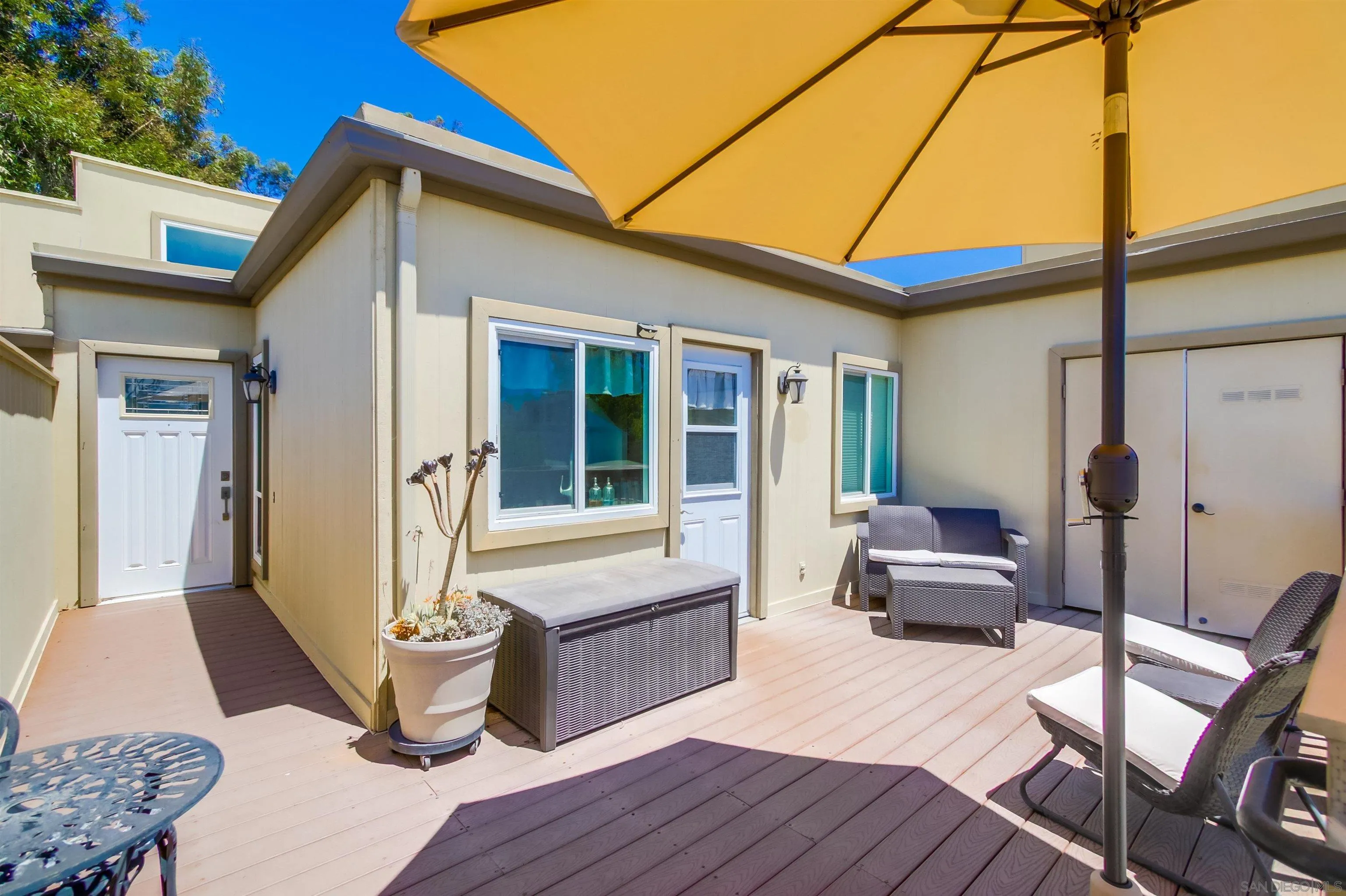 Photo #2: 250034358 Listing 