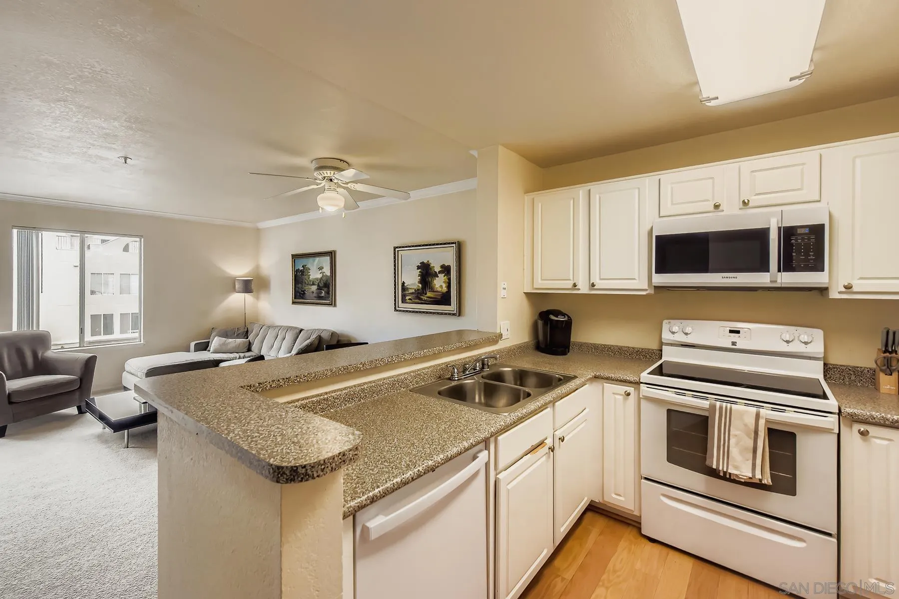 Photo #10: 250034367 Listing: Photo #10