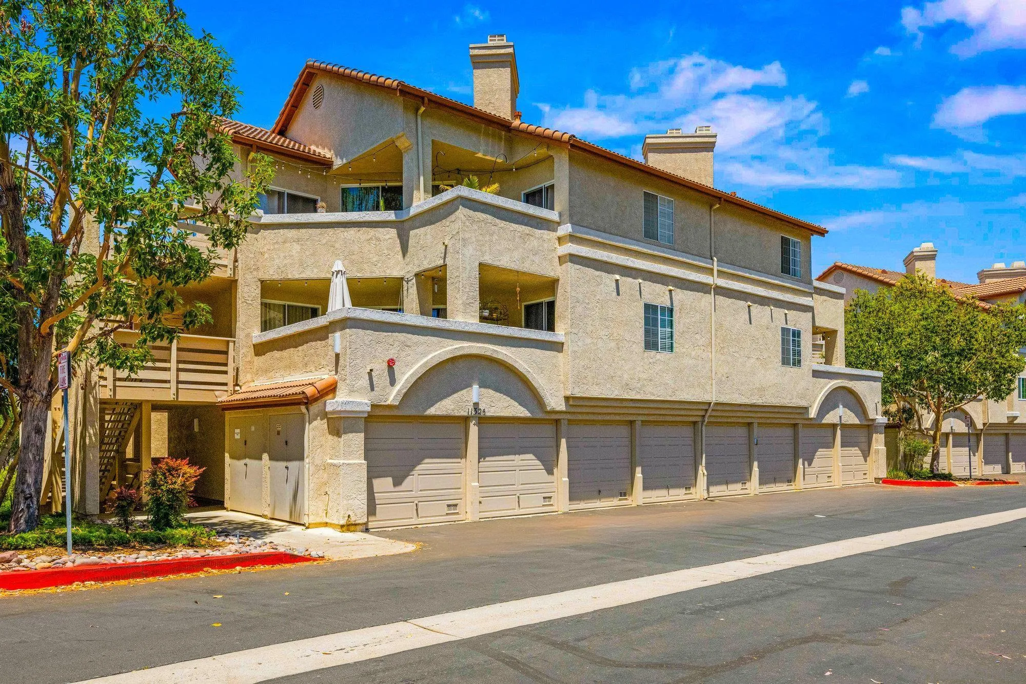 Photo #3: 250034375 Listing 