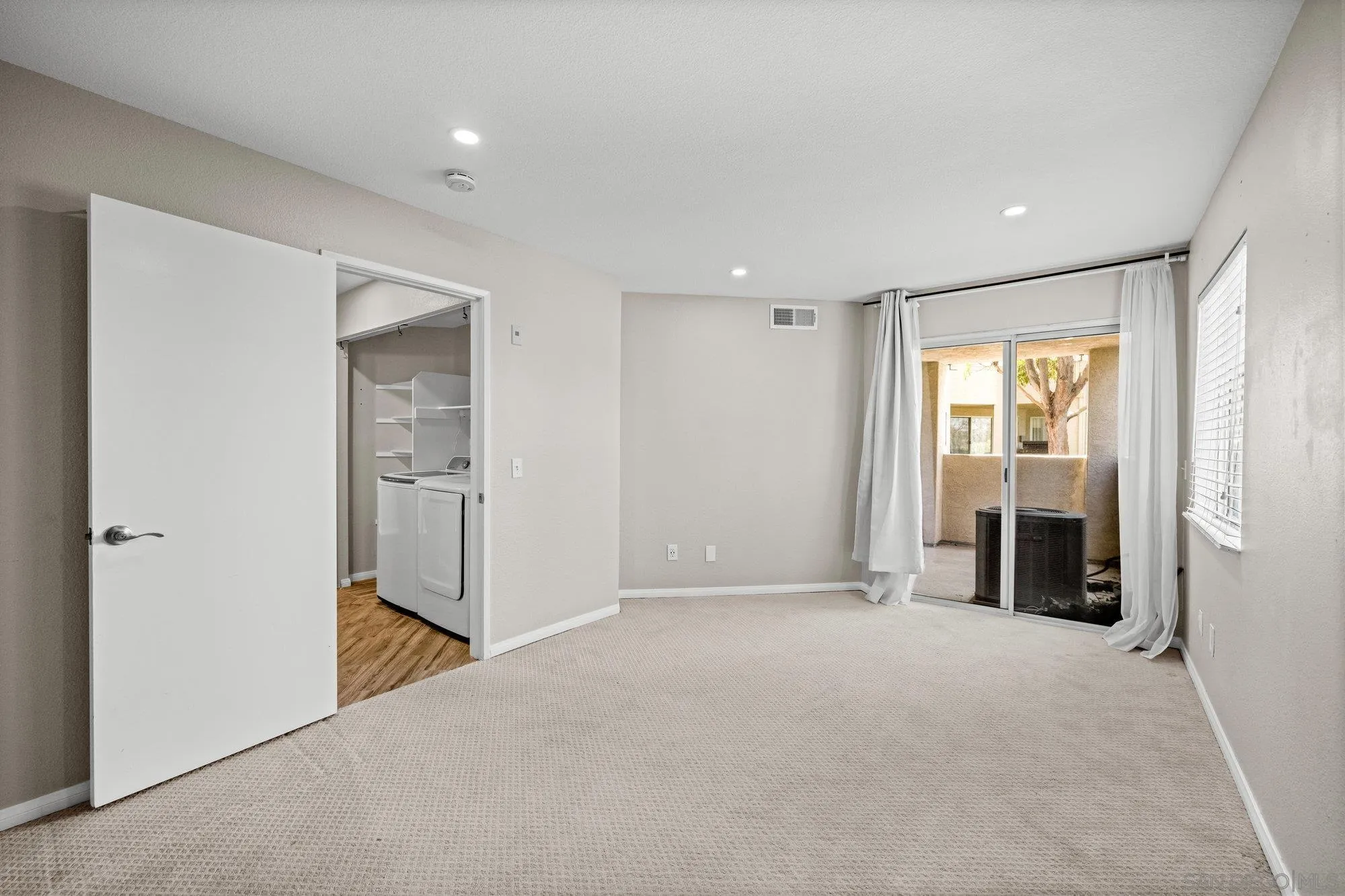 Photo #23: 250034375 Listing: Photo #23