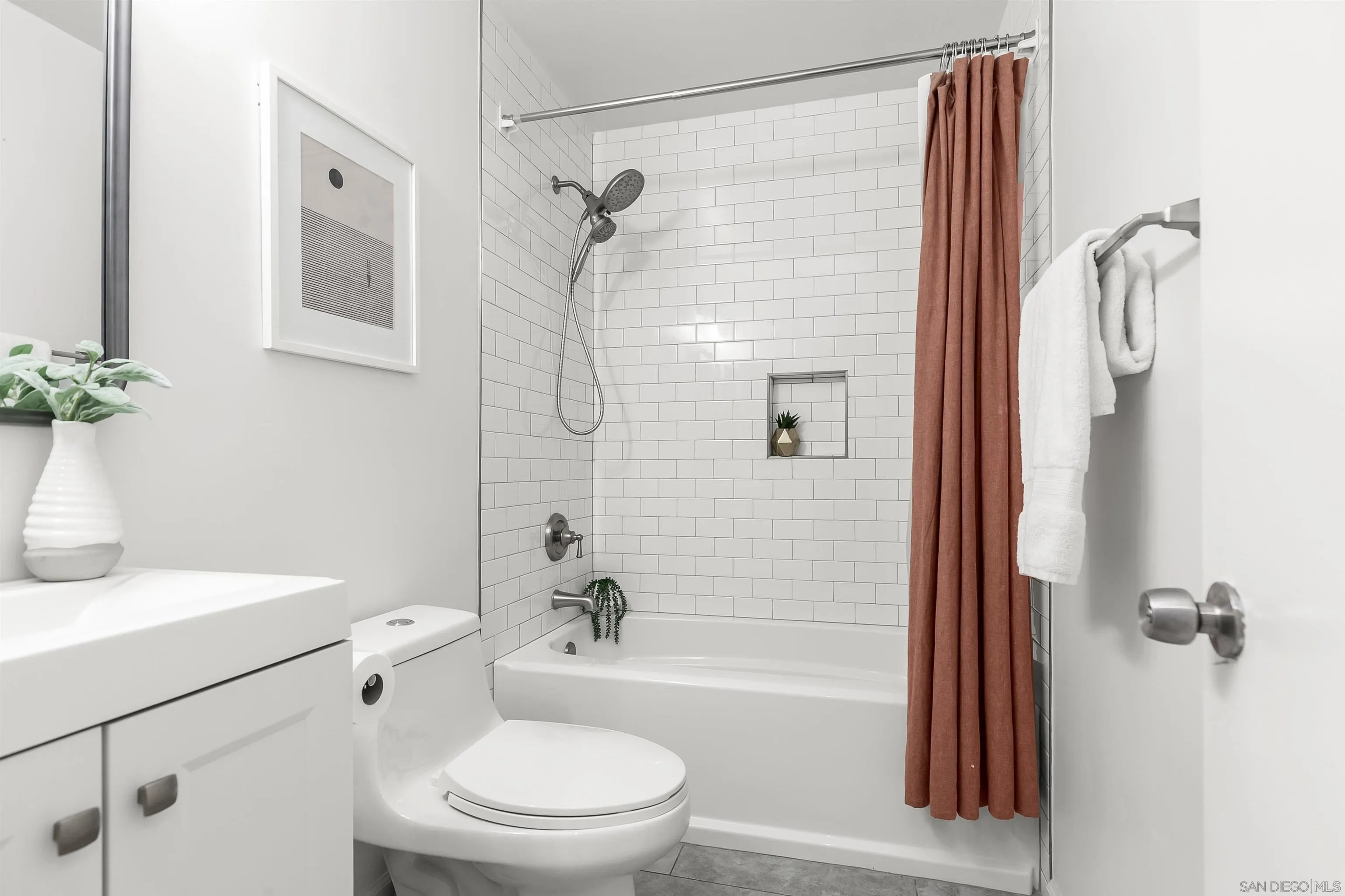 Photo #15: 250034376 Listing: Photo #15