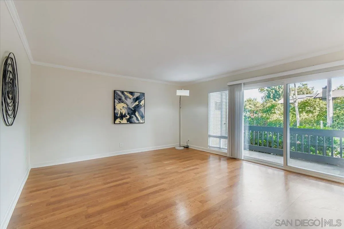 Photo #2: 250034383 Listing 