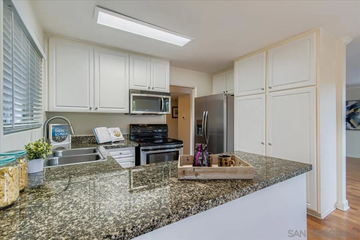 Photo #9: 250034383 Listing: Photo #9
