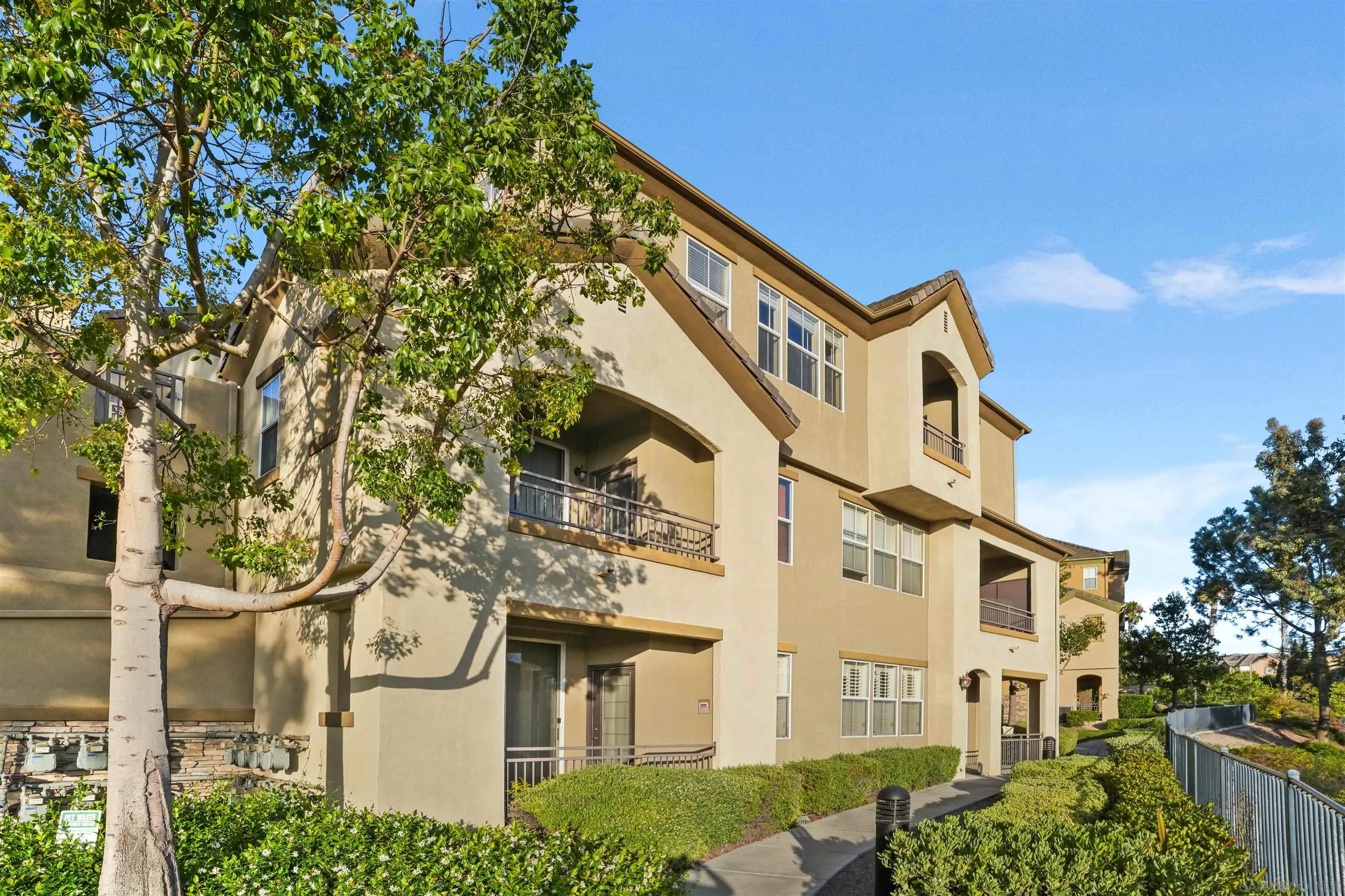 Photo #5: 250034390 Listing 