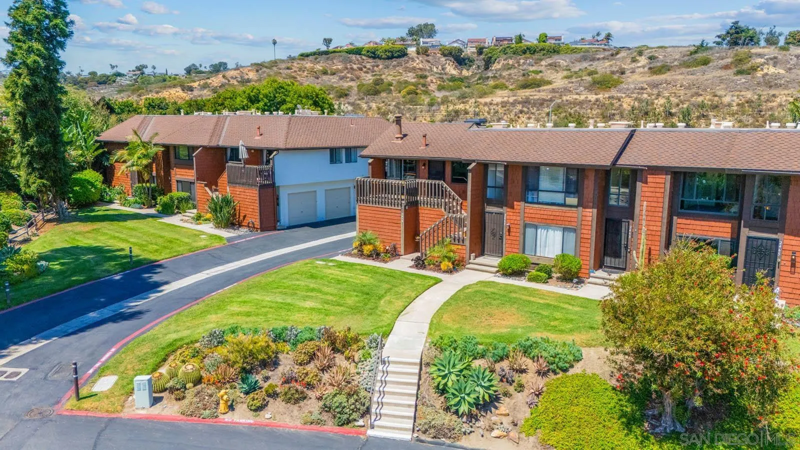 Photo #2: 250034400 Listing 