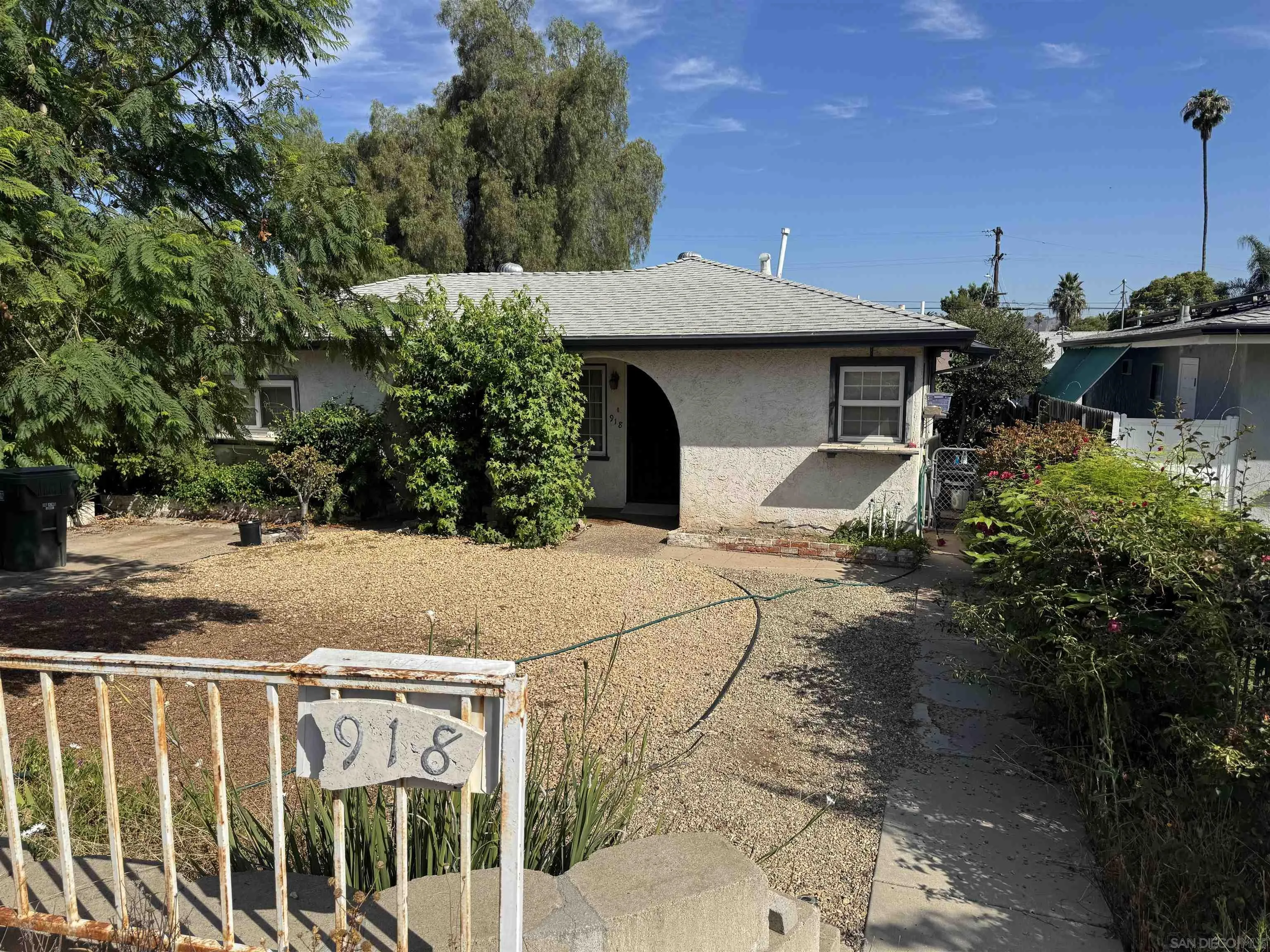 https://cdn.realtyfeed.com/cdn/127/250034402/c3518bcd6b6afd7e10df6f9ffc6be206.webp
