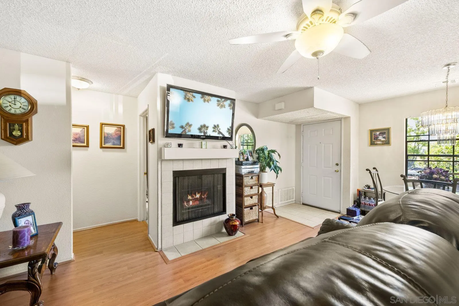 Photo #5: 250034406 Listing 