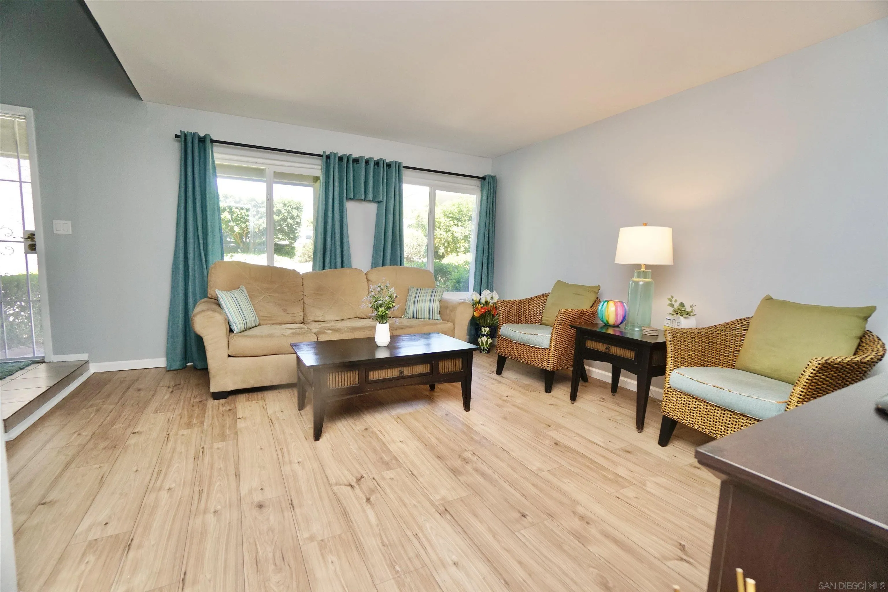 Photo #2: 250034407 Listing 