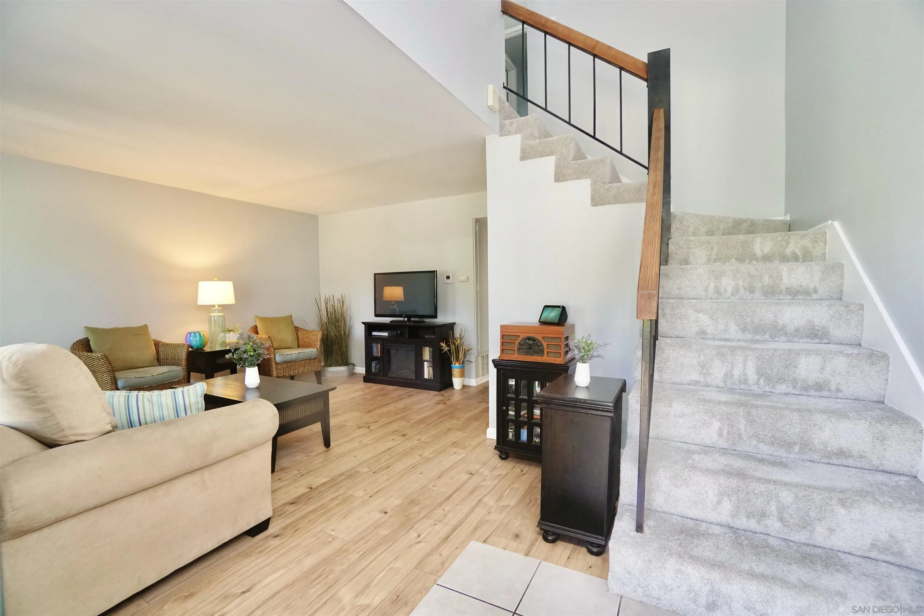 Photo #4: 250034407 Listing 