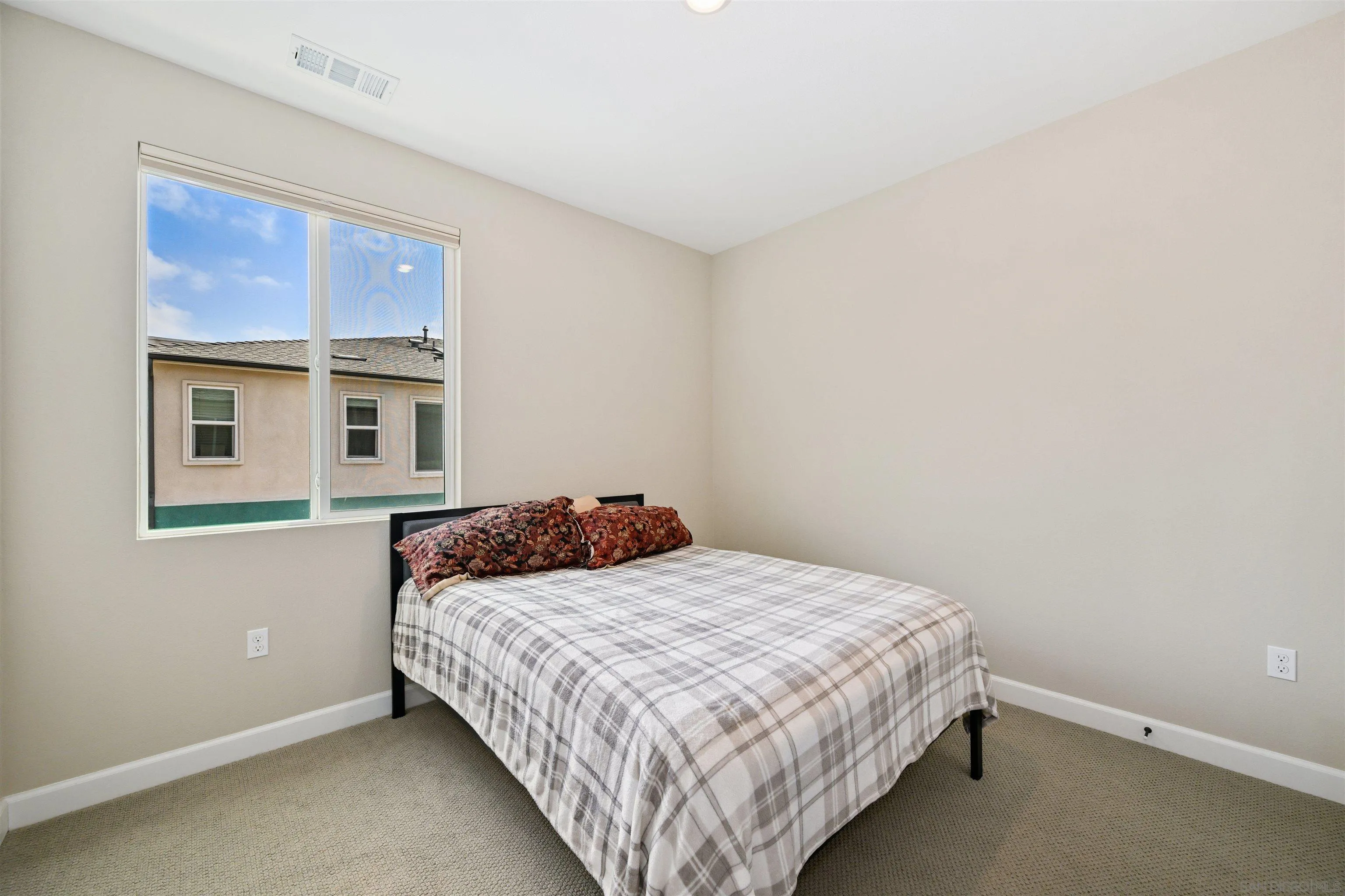 Photo #10: 250034414 Listing: Photo #10