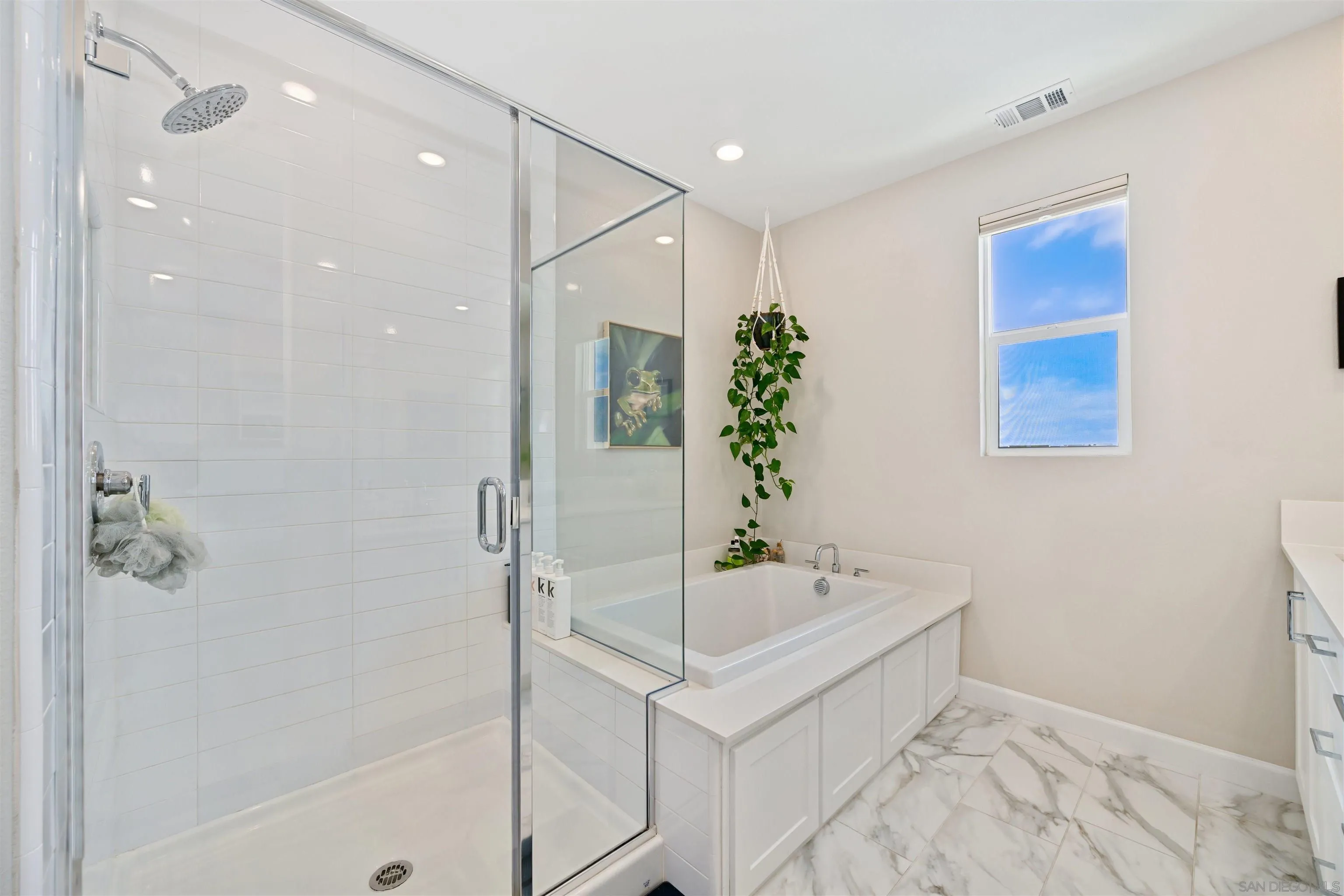 Photo #8: 250034414 Listing: Photo #8