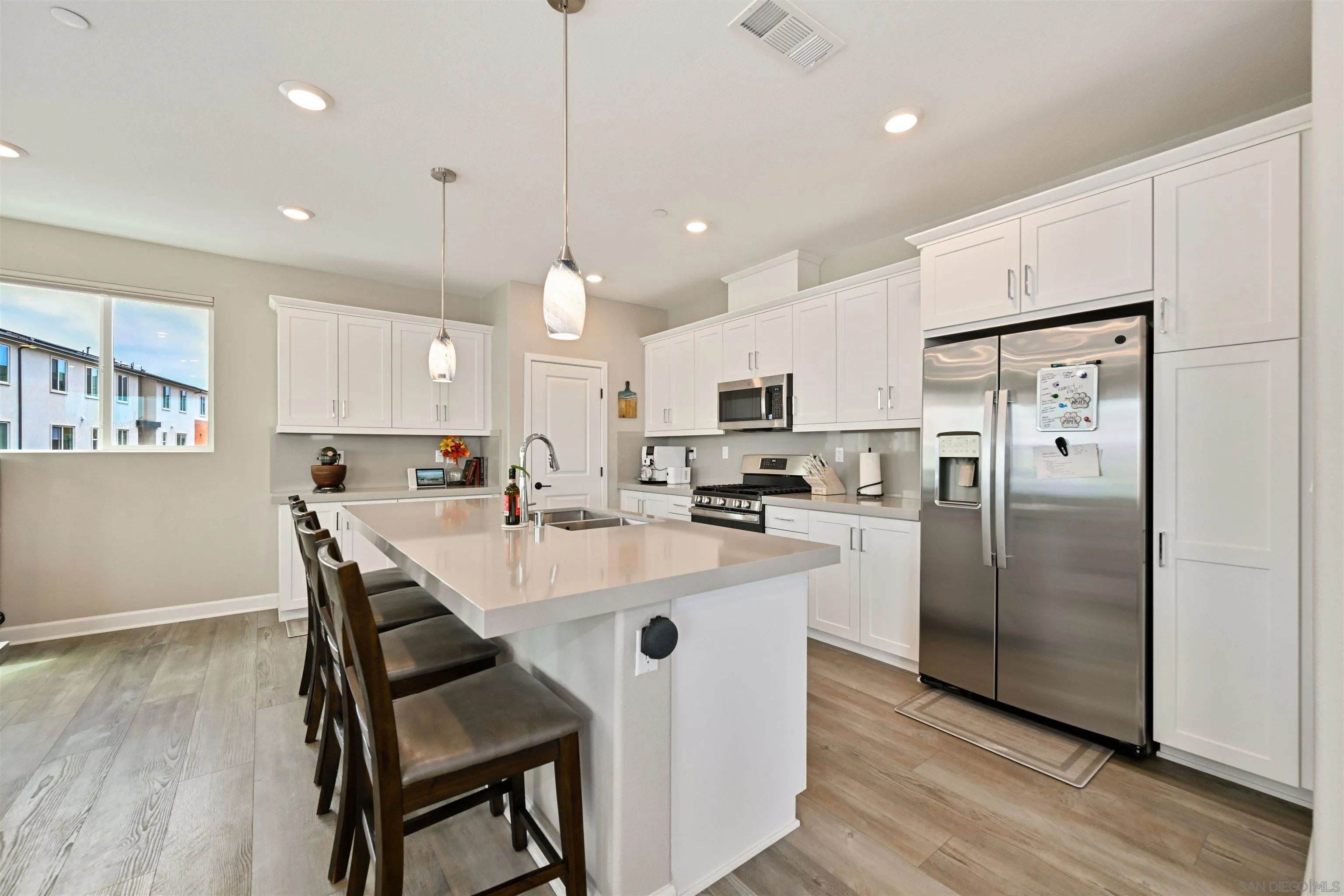 Photo #3: 250034414 Listing 