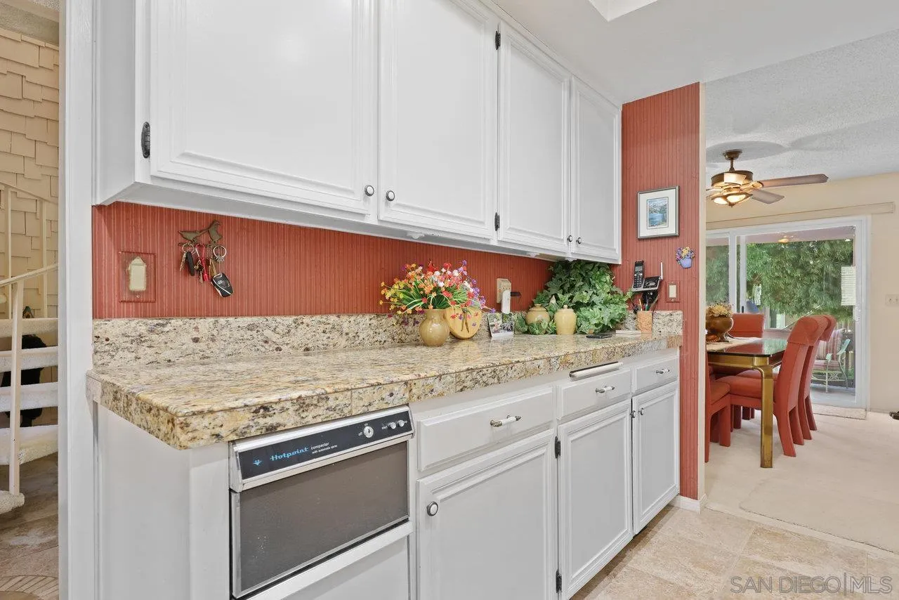 Photo #11: 250034416 Listing: Photo #11