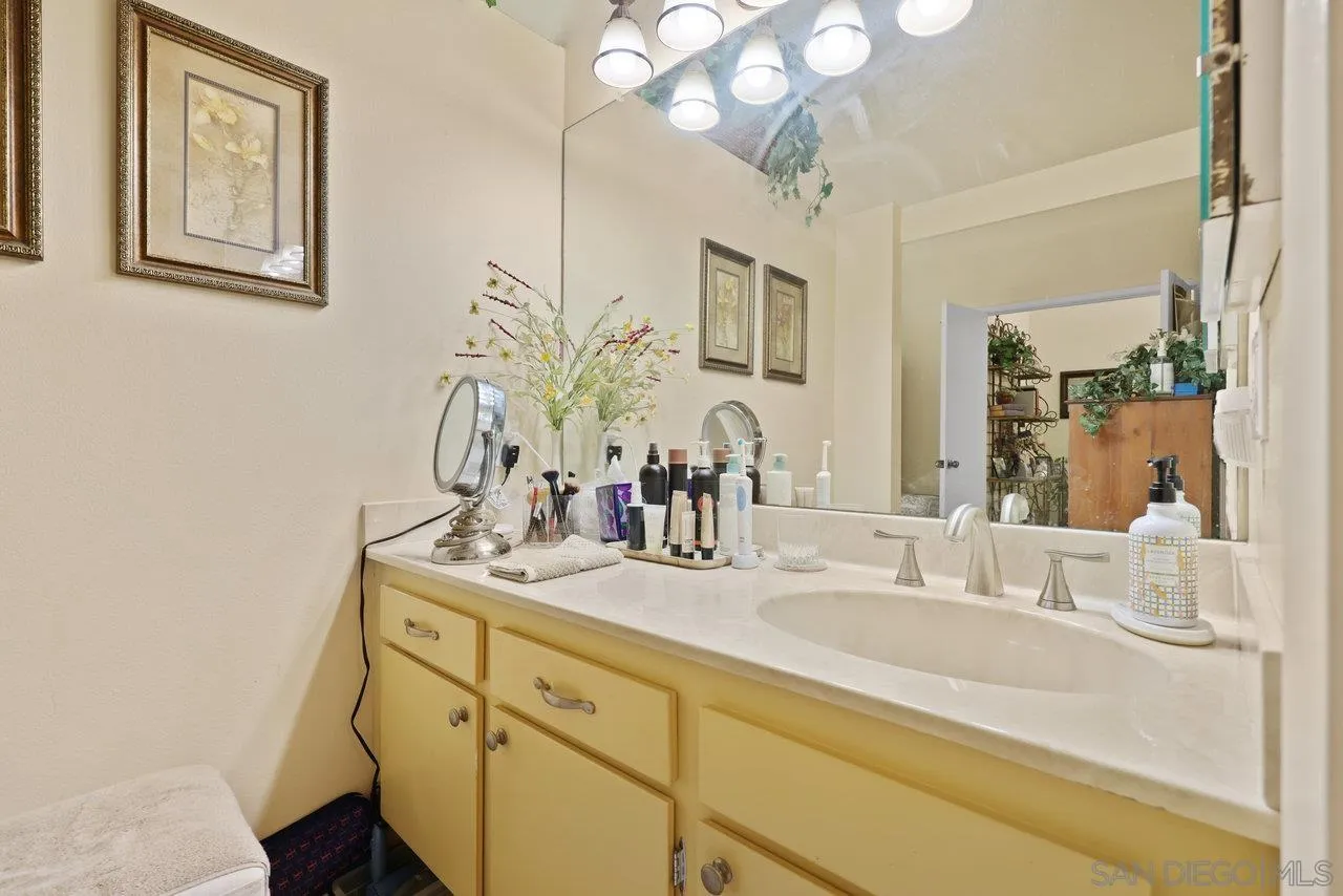 Photo #18: 250034416 Listing: Photo #18
