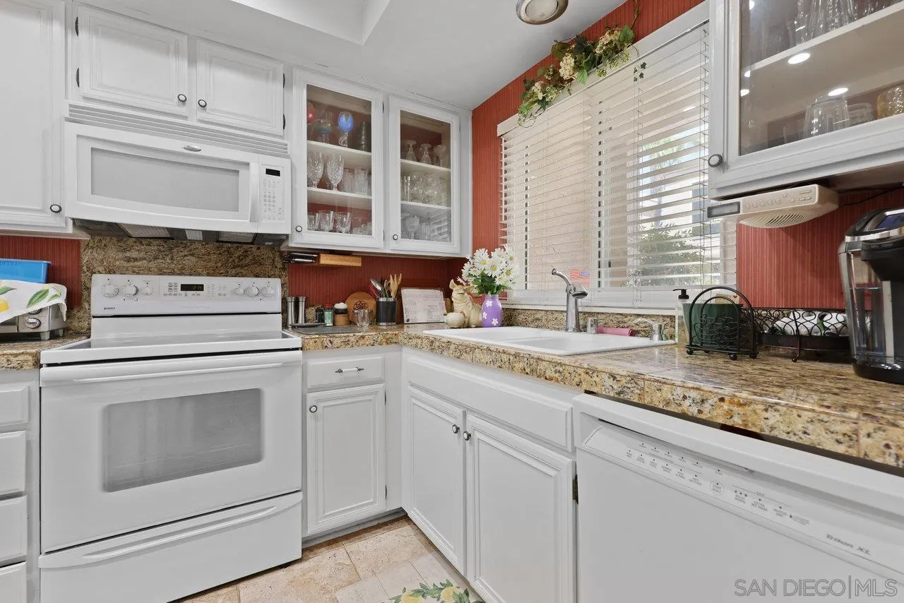 Photo #12: 250034416 Listing: Photo #12