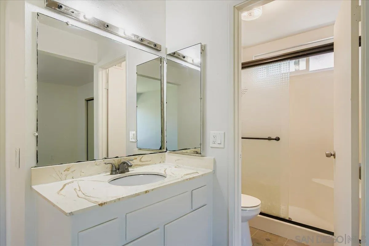 https://cdn.realtyfeed.com/cdn/127/250034427/2f1f167abc2000cd7de0ba4d57c4ce39.webp