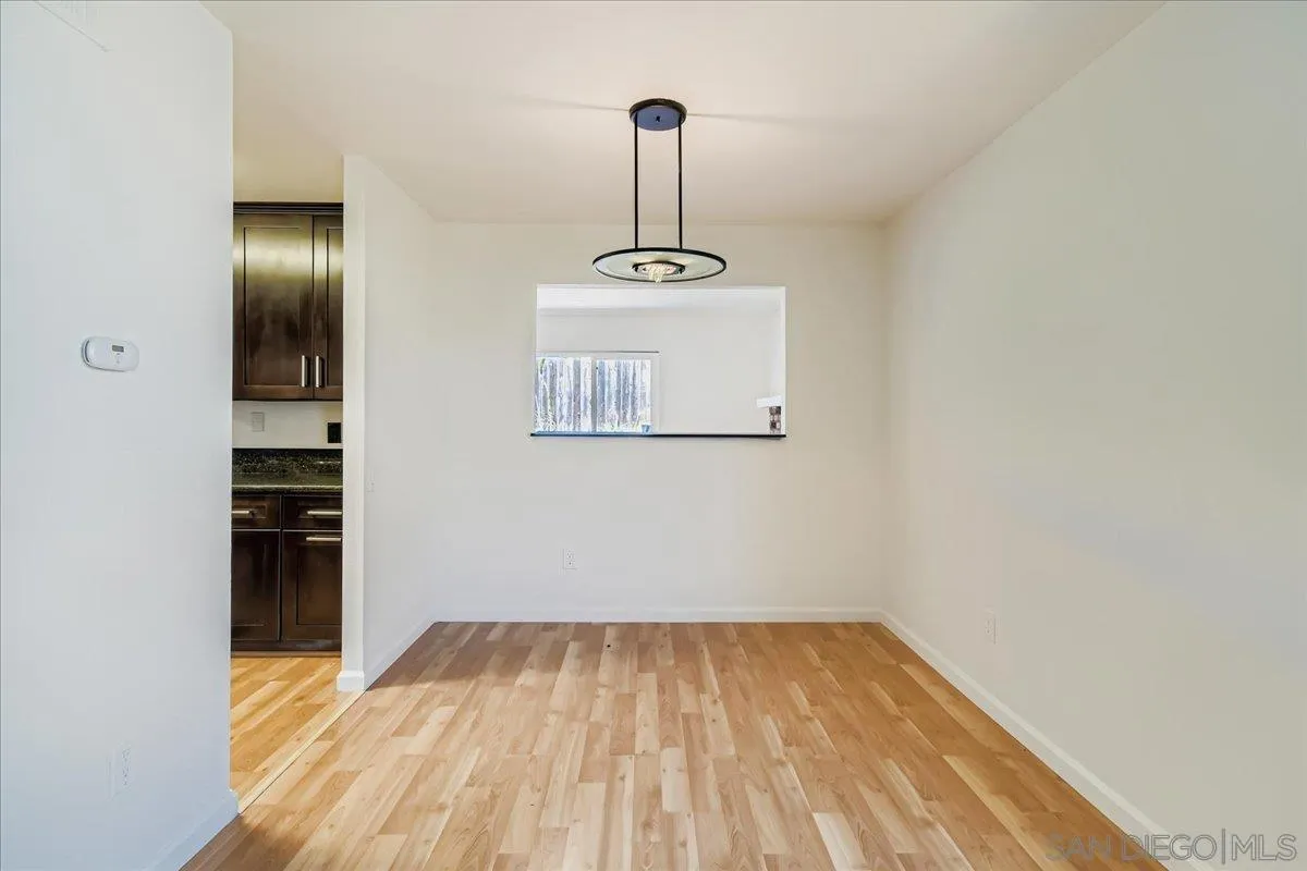 https://cdn.realtyfeed.com/cdn/127/250034427/cad0e9d59295ea6e25ff392c34761c1b.webp