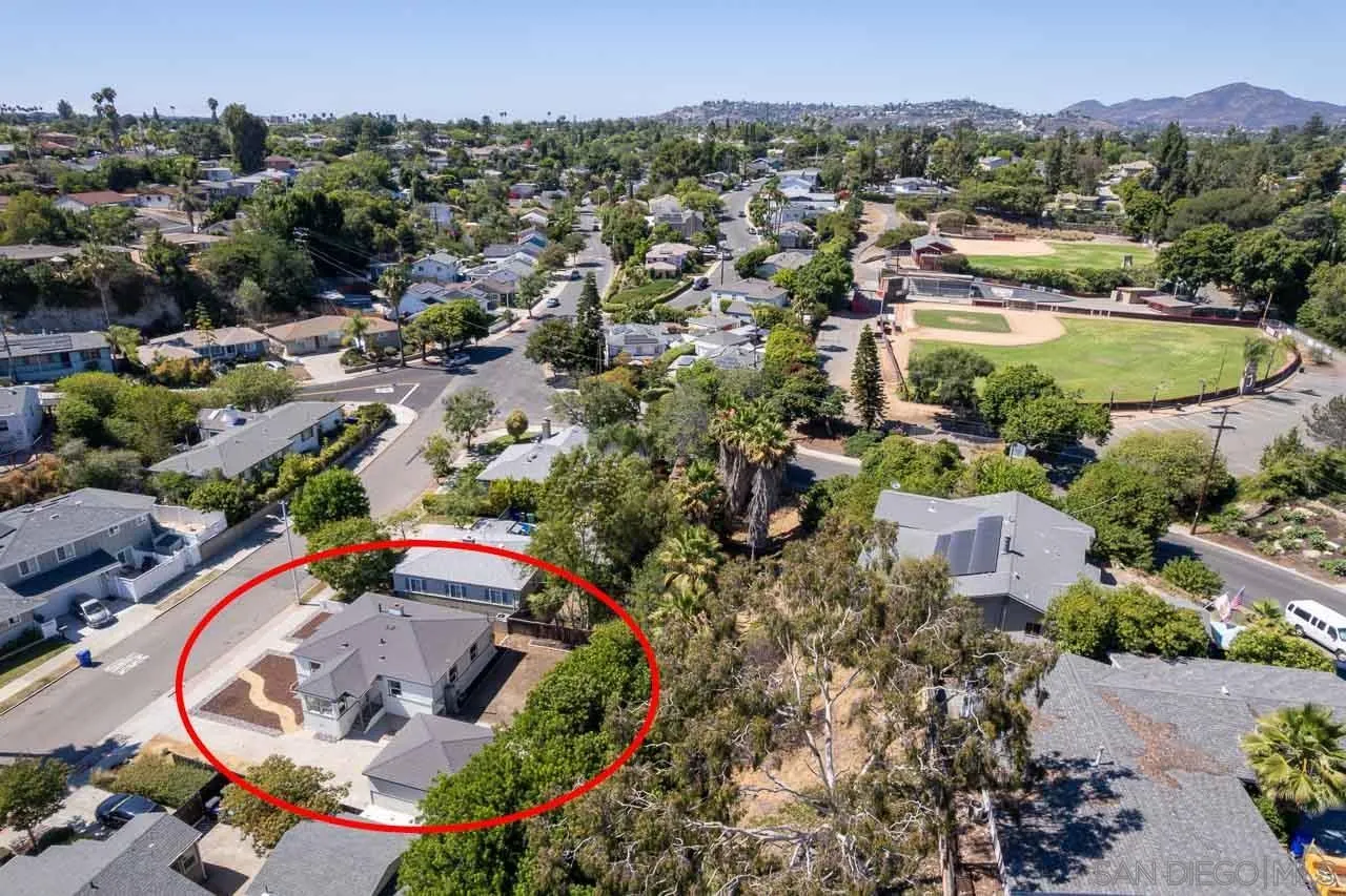 https://cdn.realtyfeed.com/cdn/127/250034434/538e3579b3d520796208fe9a7d991a0d.webp