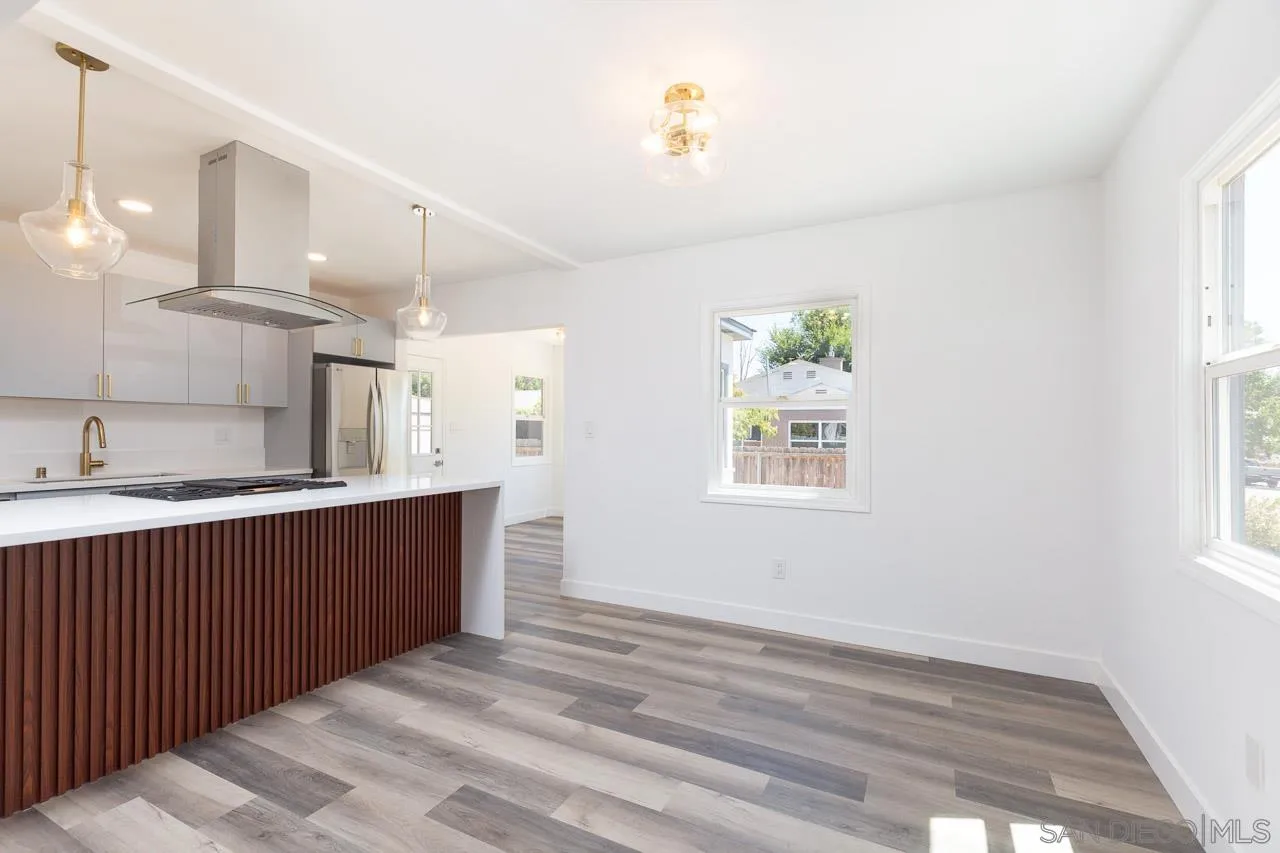 https://cdn.realtyfeed.com/cdn/127/250034434/908be9800918b04a080081fa0f6dd36c.webp