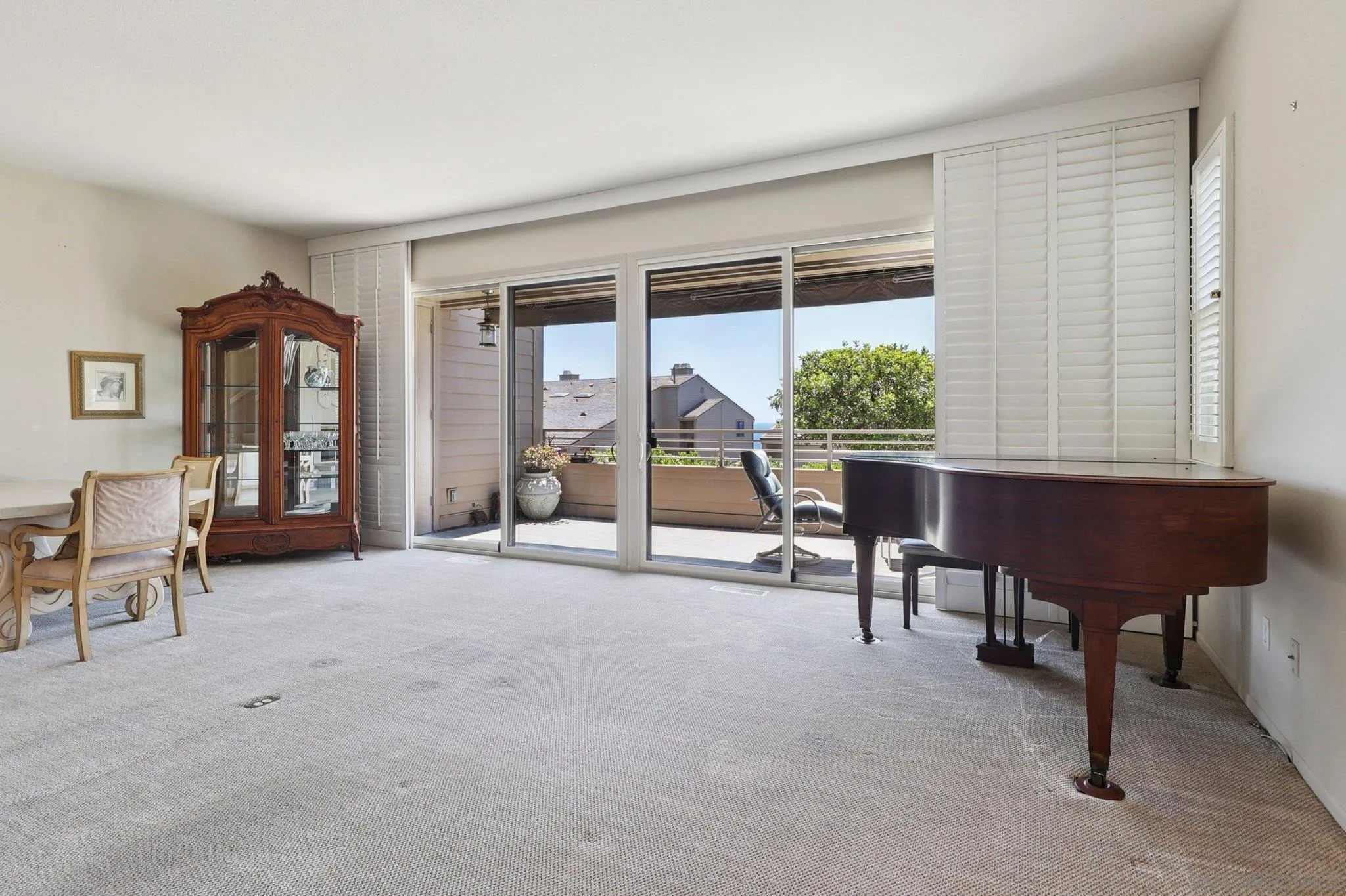 Photo #8: 250034446 Listing: Photo #8