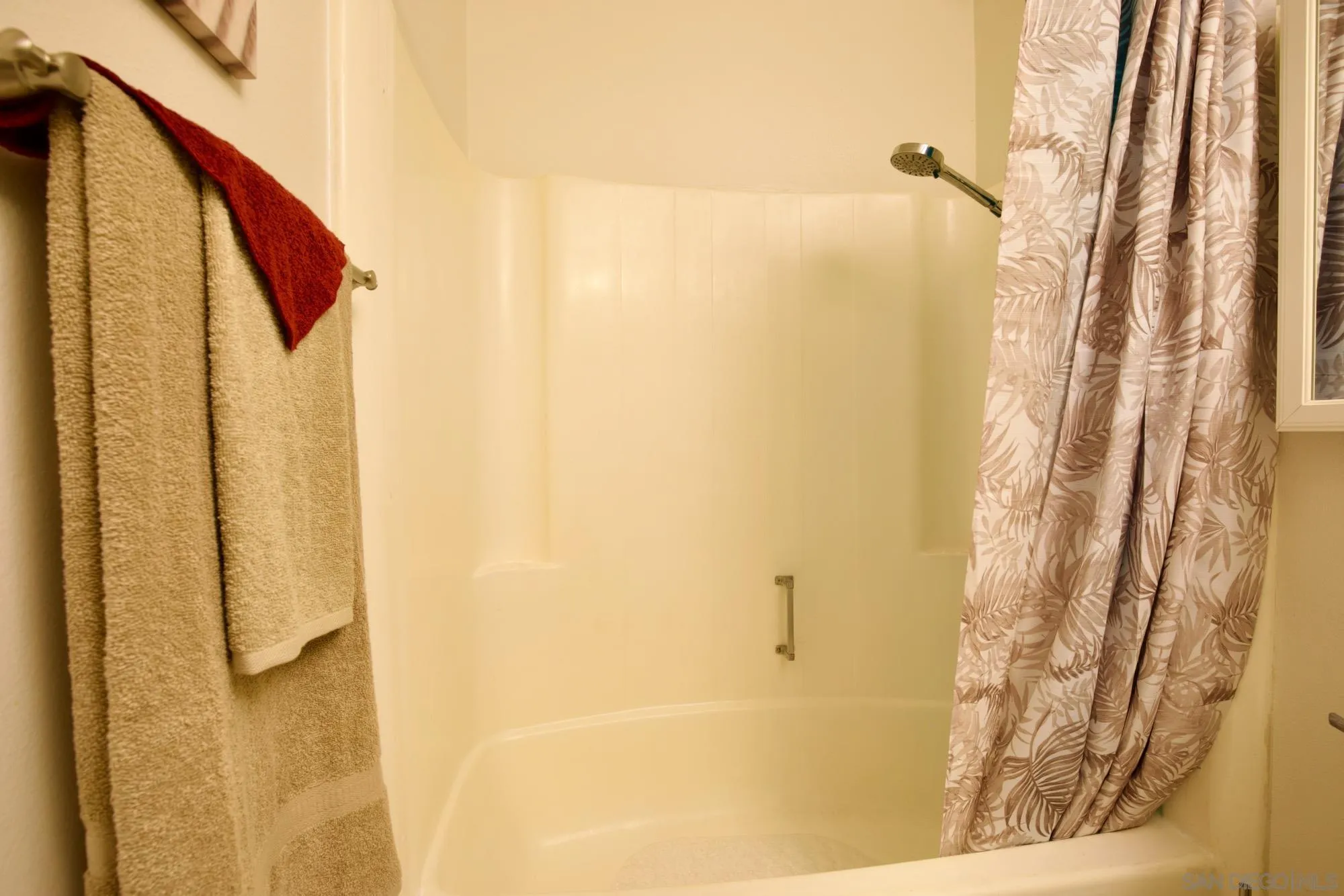 Photo #14: 250034447 Listing: Photo #14