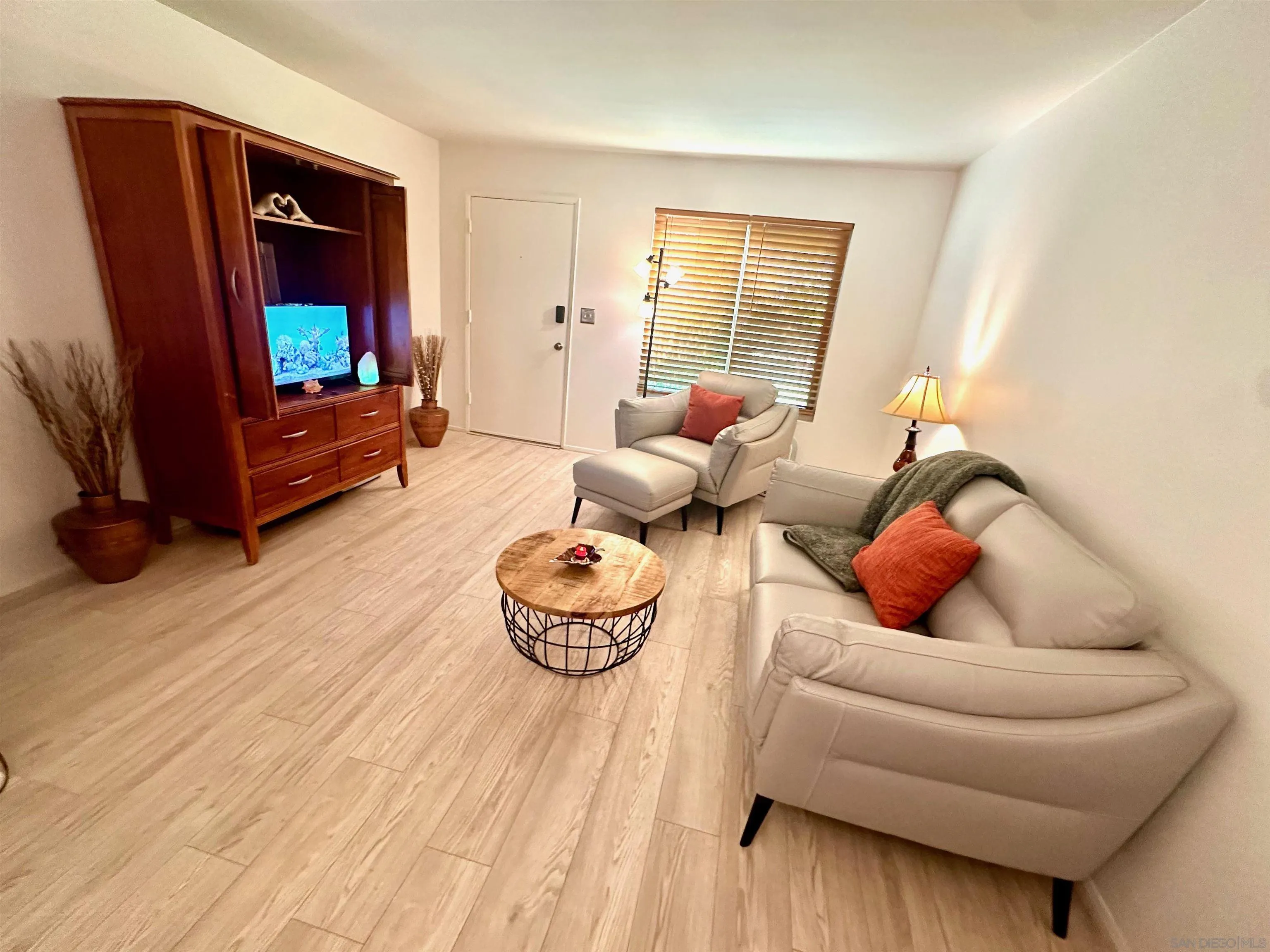 Photo #4: 250034447 Listing 