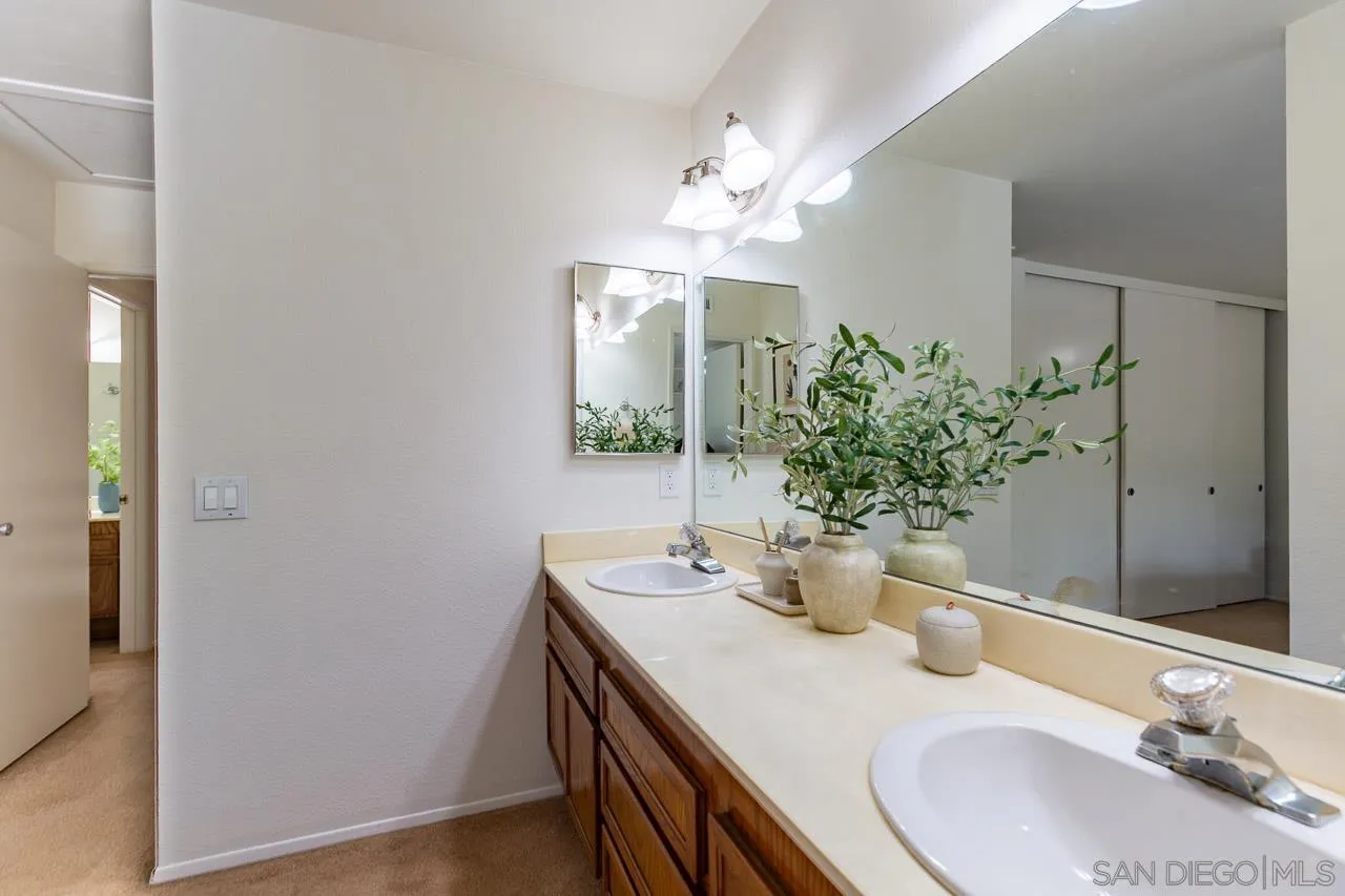 Photo #24: 250034458 Listing: Photo #24
