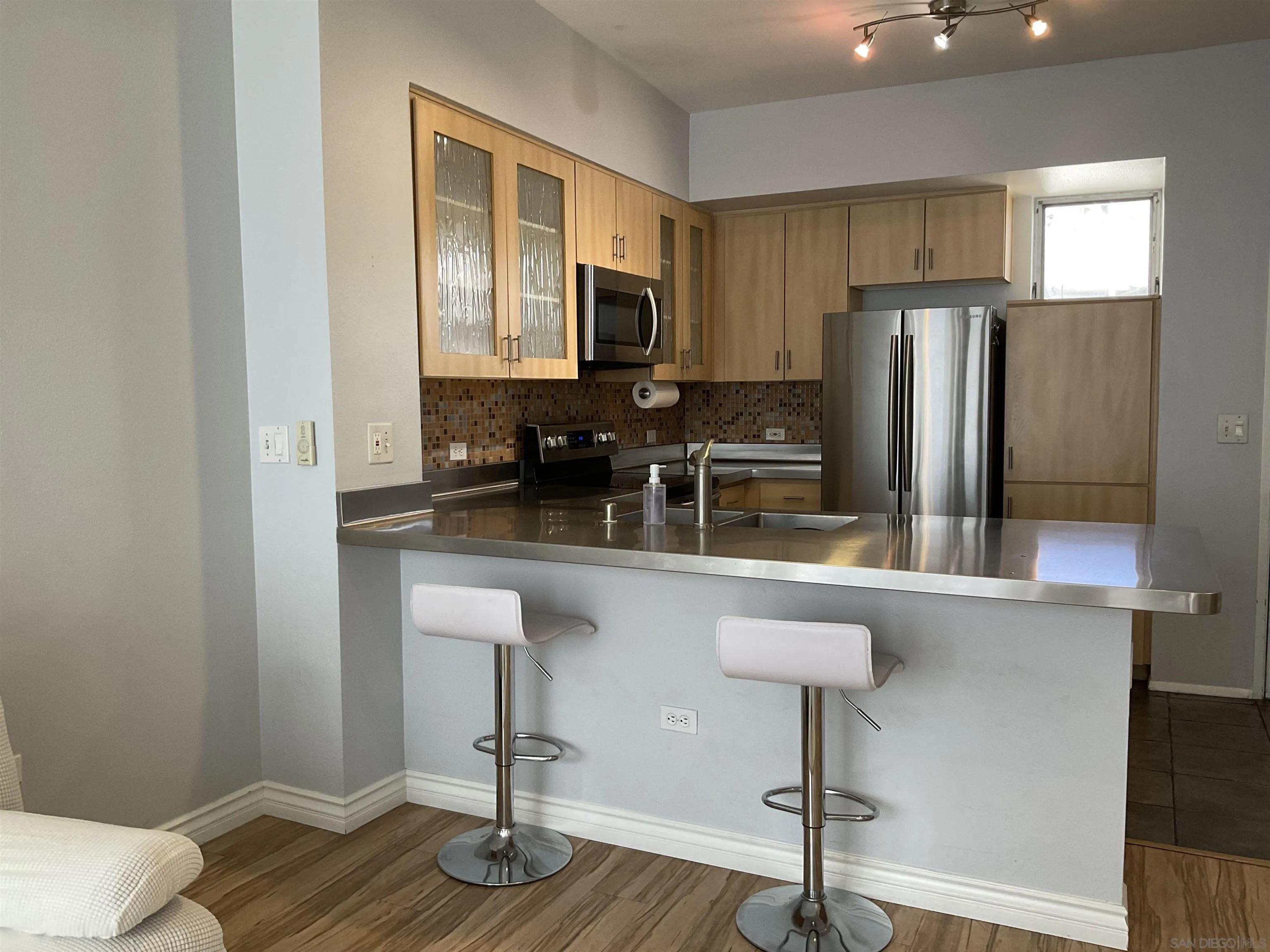 Photo #5: 250034463 Listing 