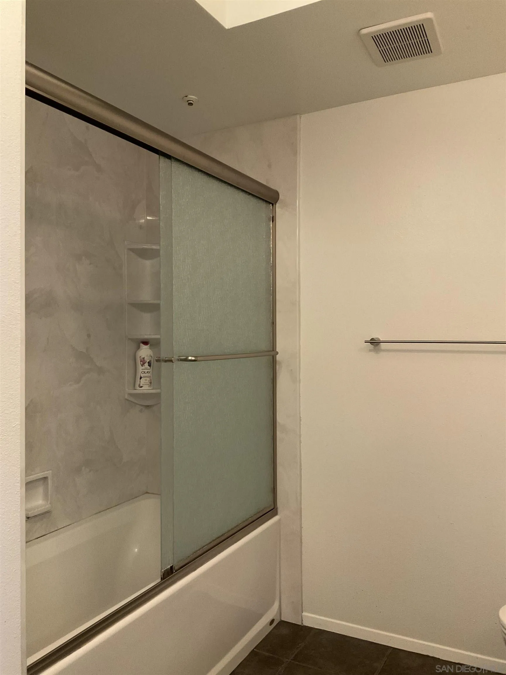 Photo #17: 250034463 Listing: Photo #17