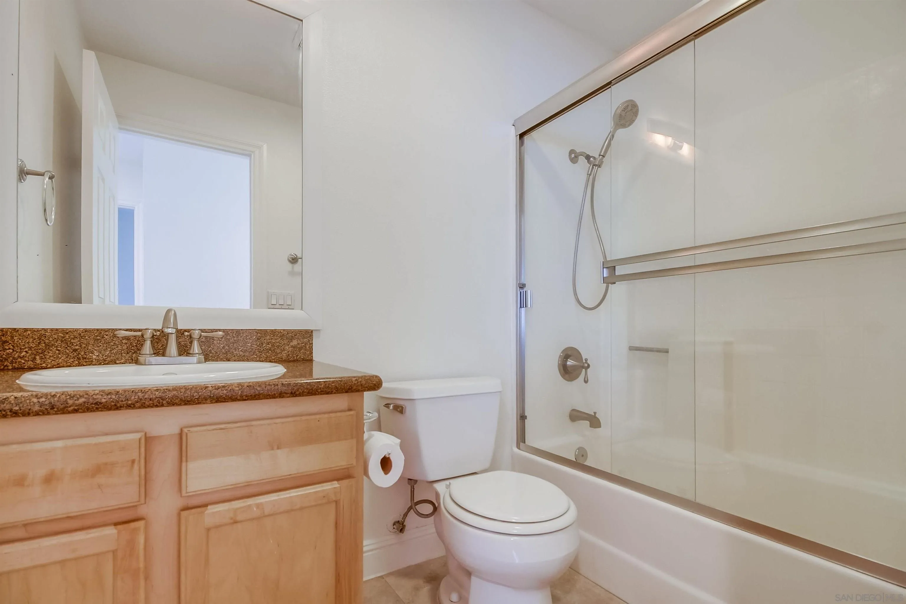 Photo #12: 250034468 Listing: Photo #12