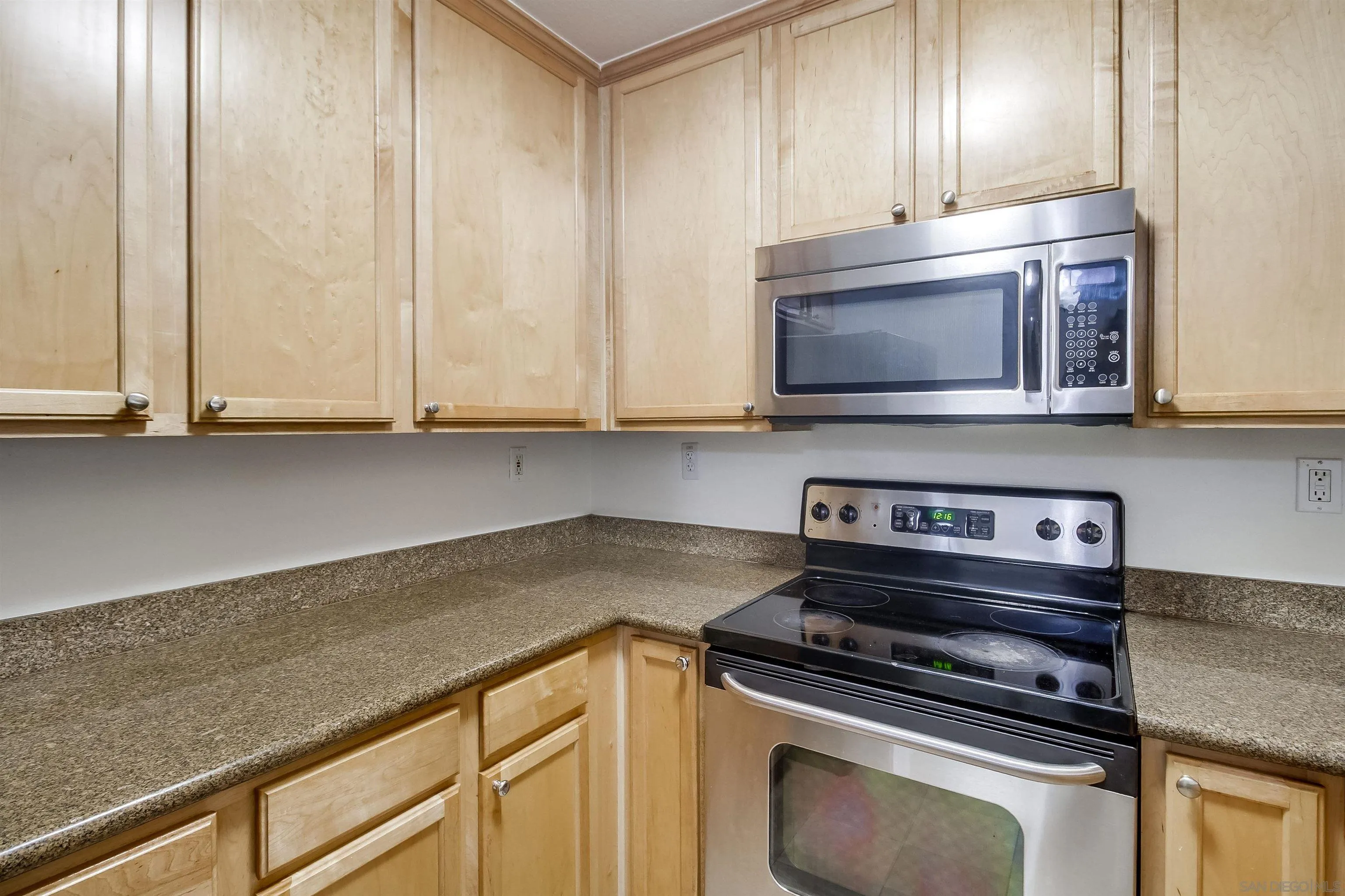Photo #8: 250034468 Listing: Photo #8
