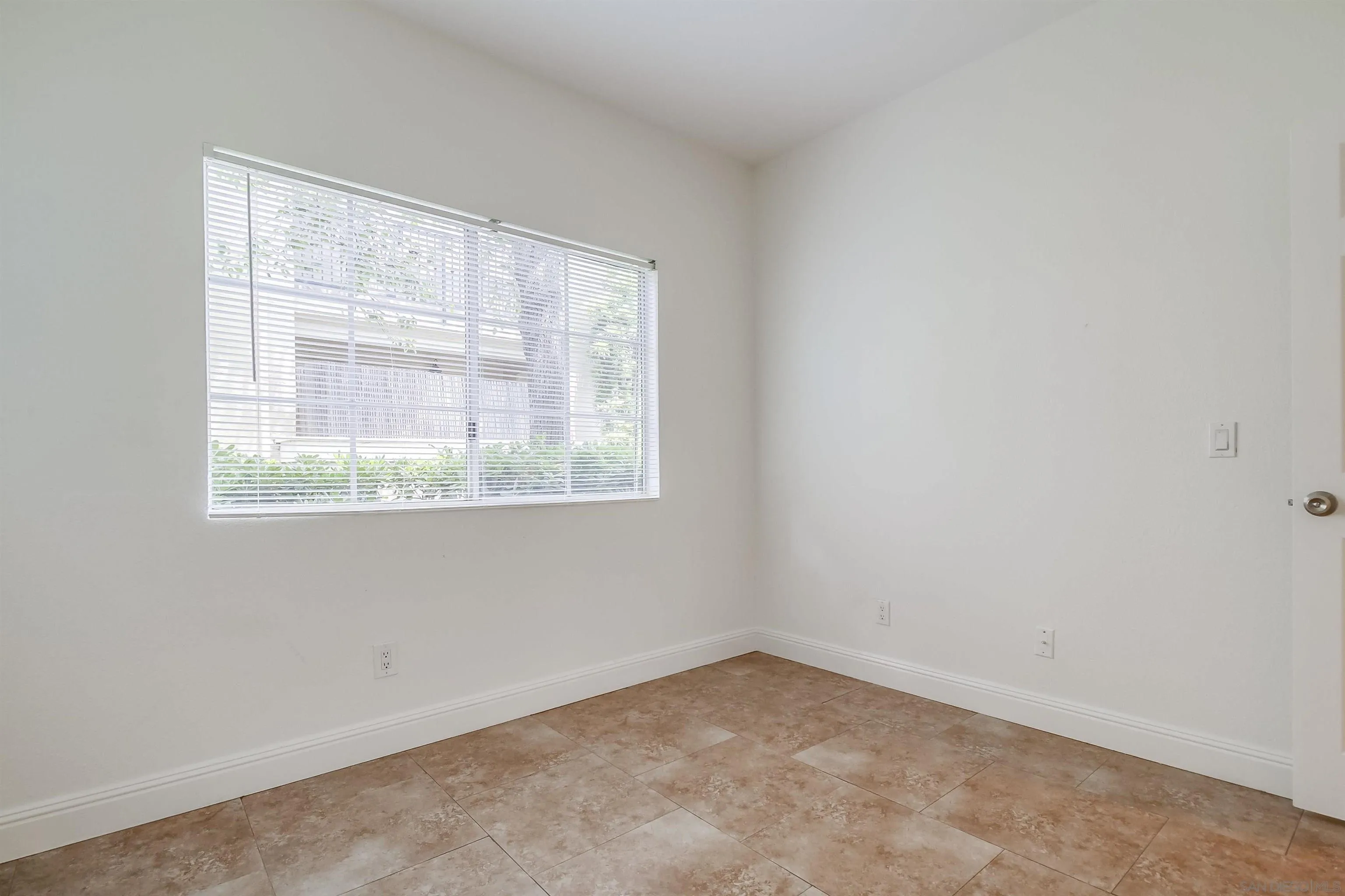 Photo #15: 250034468 Listing: Photo #15