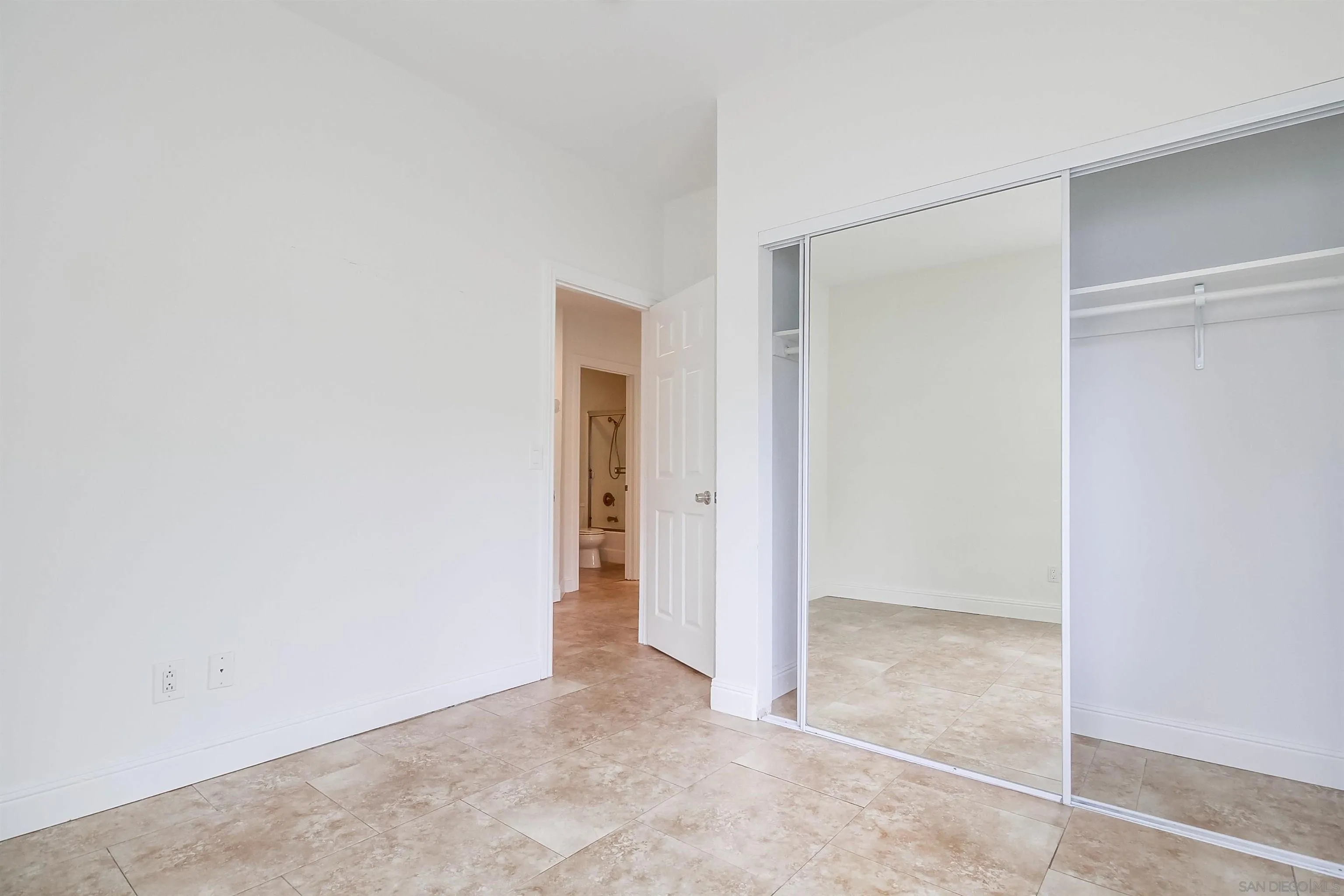 Photo #19: 250034468 Listing: Photo #19