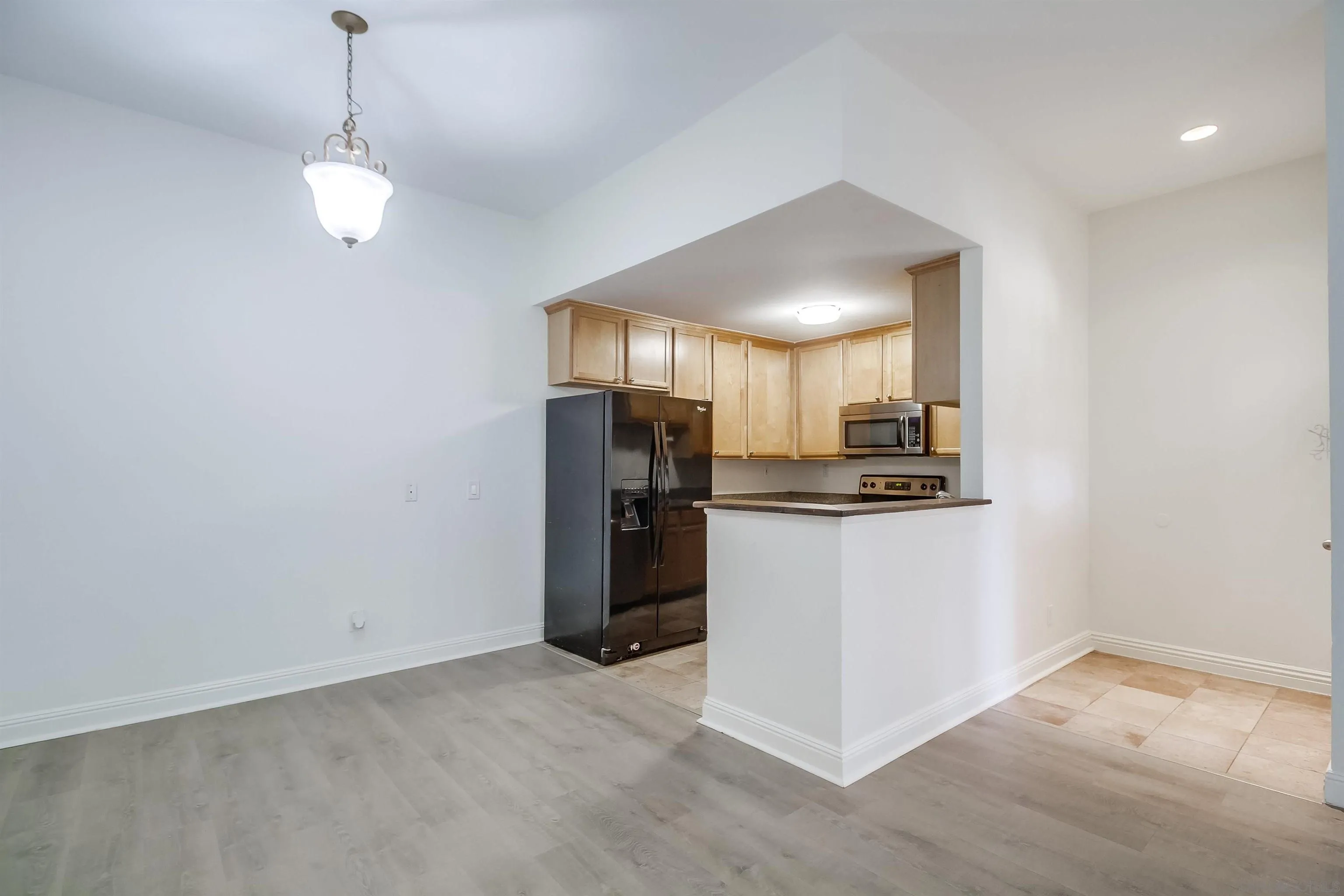 Photo #6: 250034468 Listing 