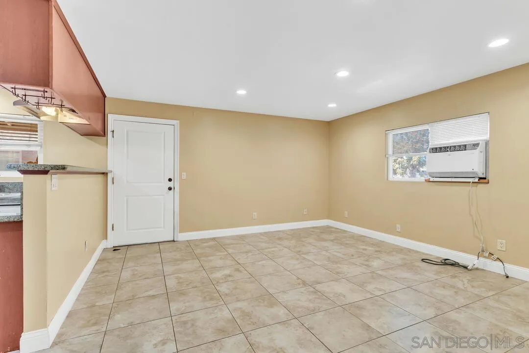 Photo #6: 250034472 Listing 