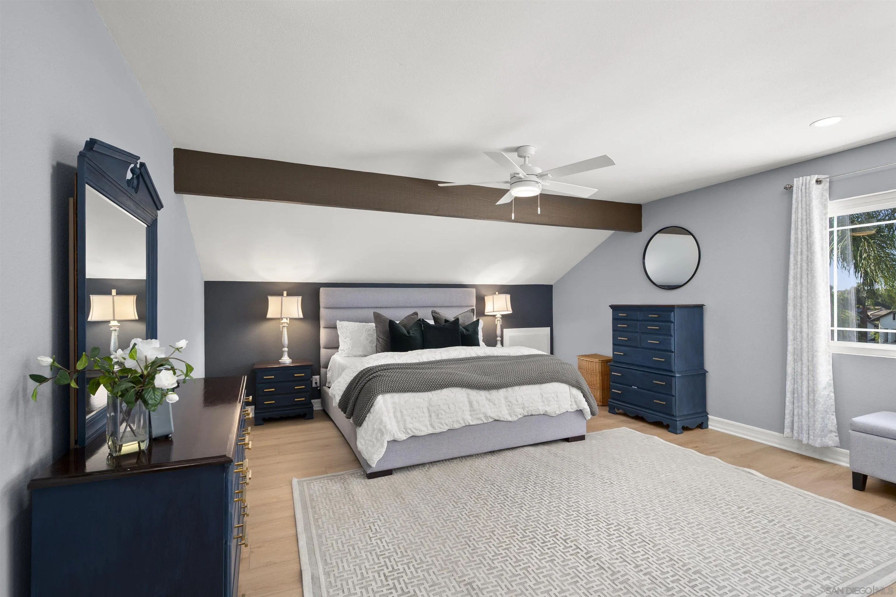 https://cdn.realtyfeed.com/cdn/127/250034474/c8ff79bb1d0f382b5168b5f170372ebb.webp