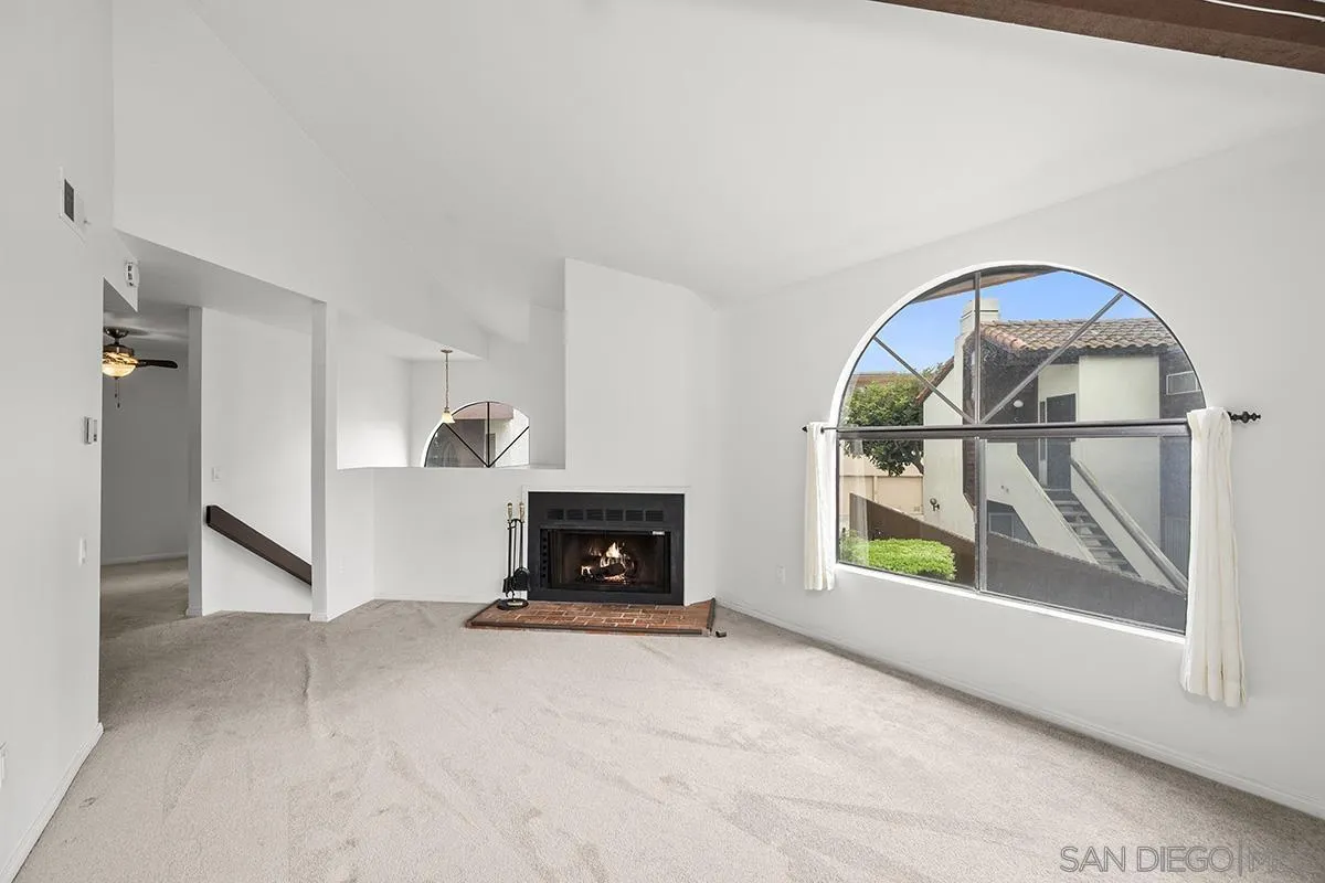 Photo #2: 250034475 Listing 