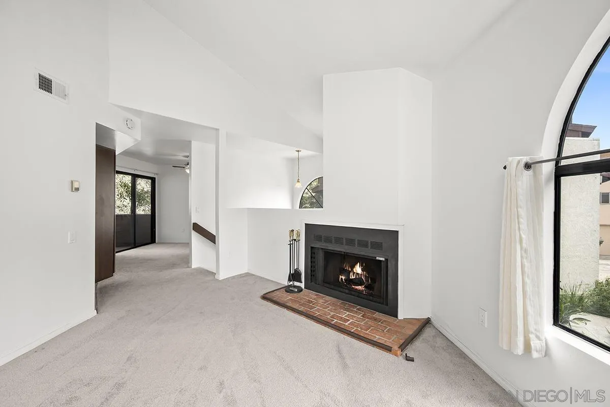 Photo #3: 250034475 Listing 