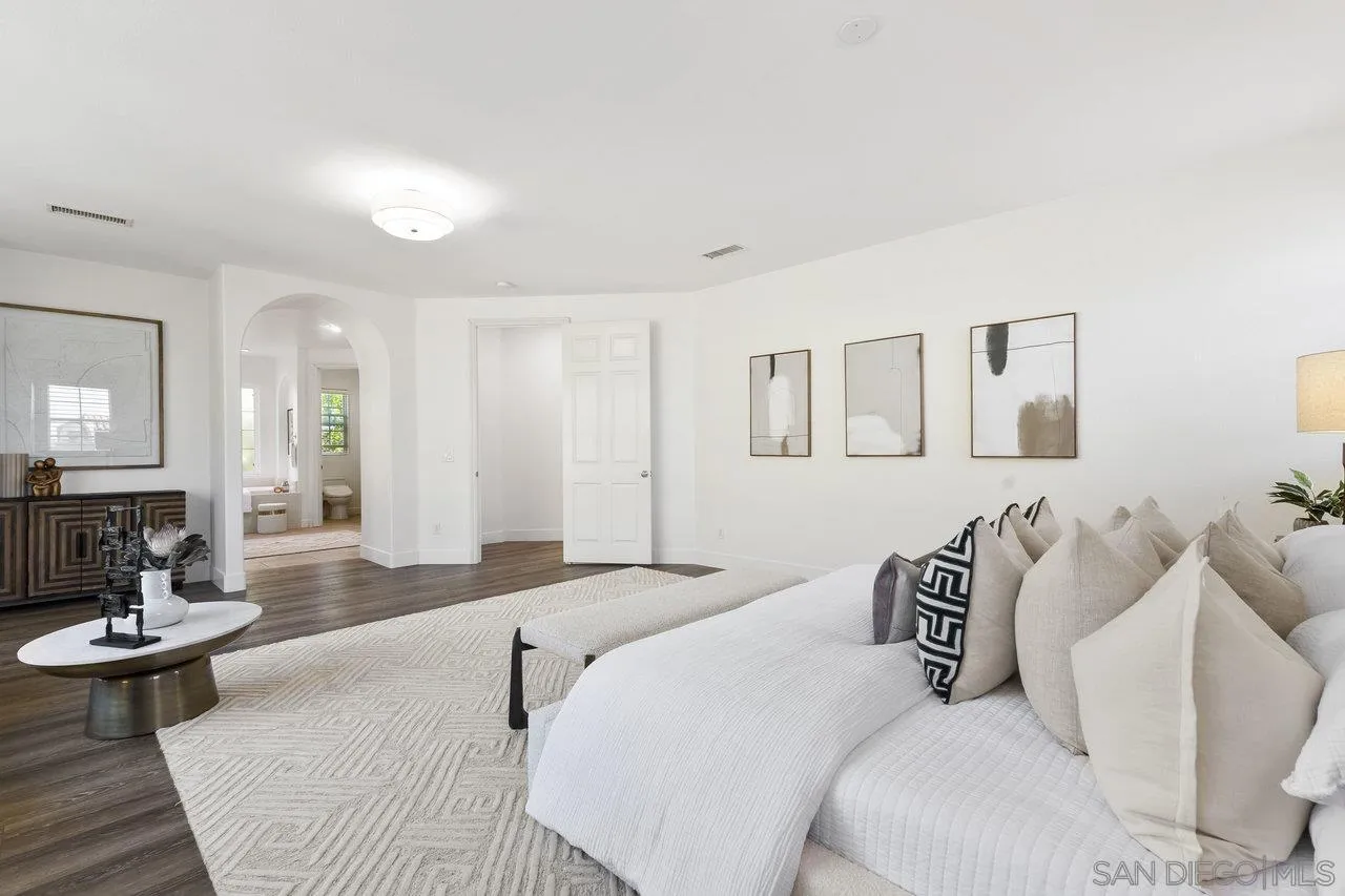 https://cdn.realtyfeed.com/cdn/127/250034478/4c9972b0540fce17f09c715a6f853cfb.webp