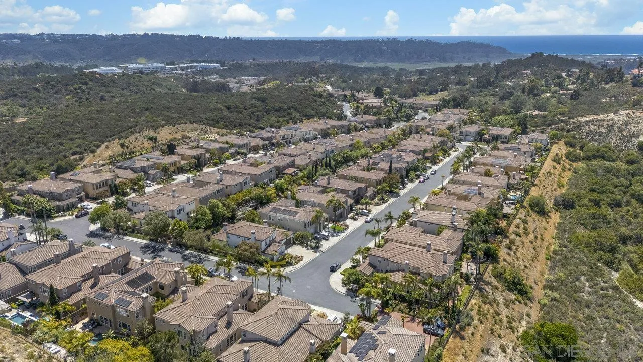 https://cdn.realtyfeed.com/cdn/127/250034478/b10d24b01d6ac088e33ad6f4f0ccd261.webp