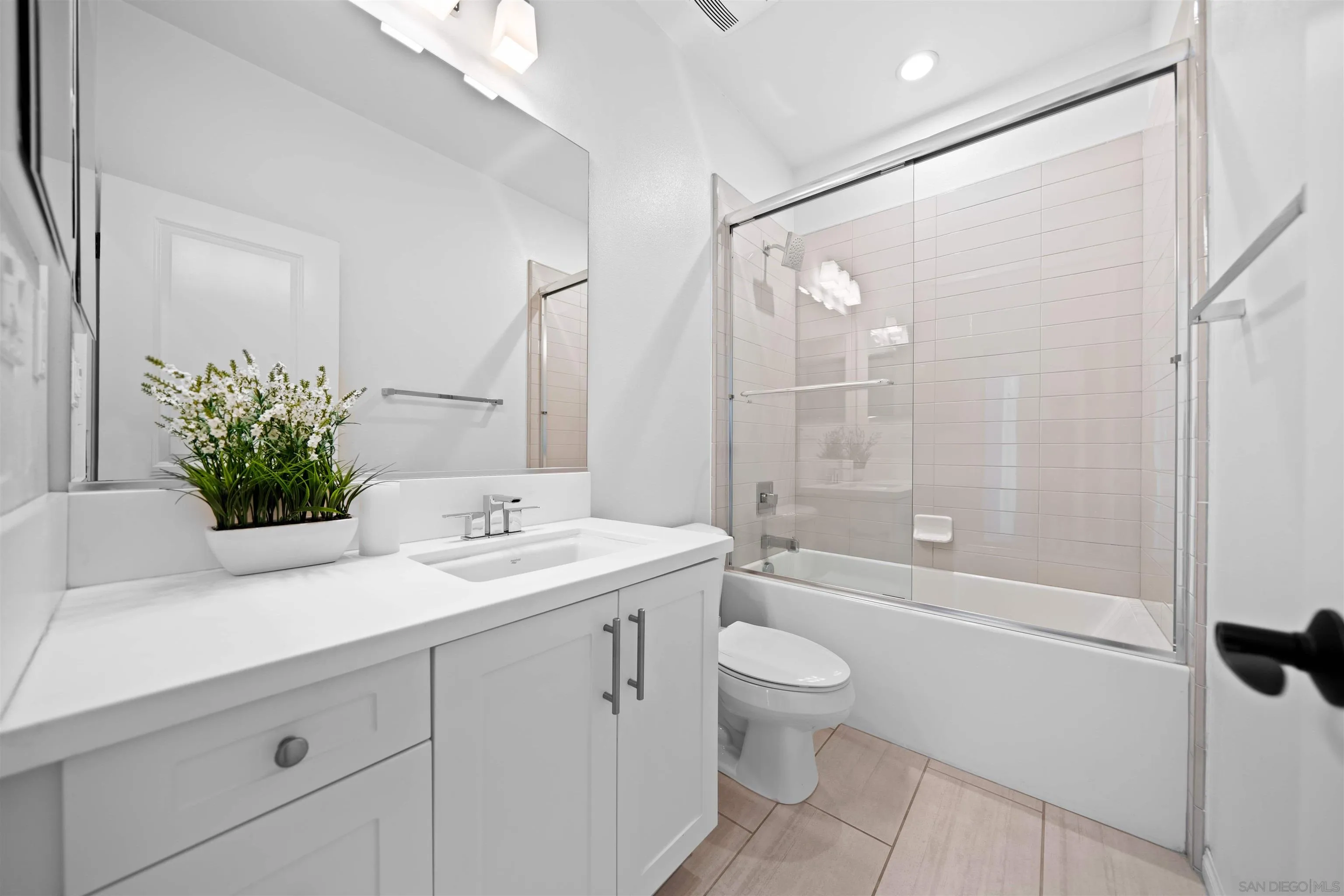 Photo #22: 250034483 Listing: Photo #22
